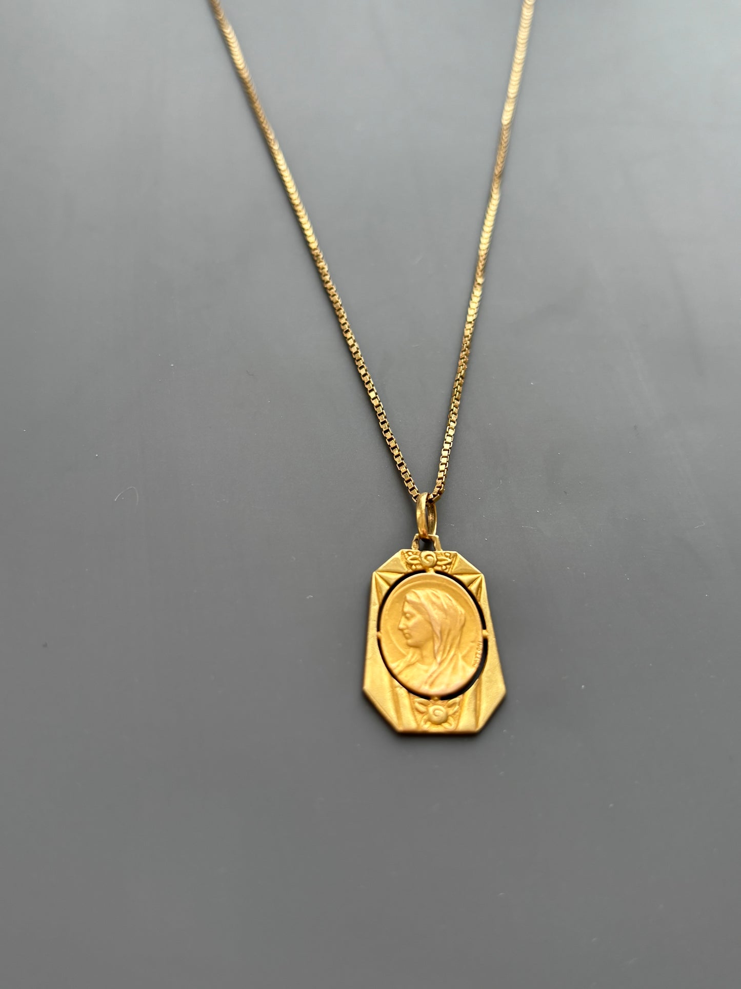 18k Mary Medallian and Chain