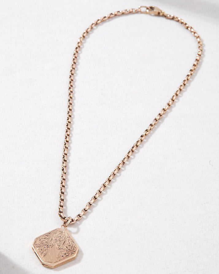 Victorian 9k Gold Locket on a 9k Gold Rolo / Belcher Chain