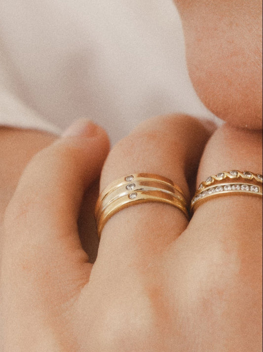 18k French Tri- Colour Band Ring with Diamonds