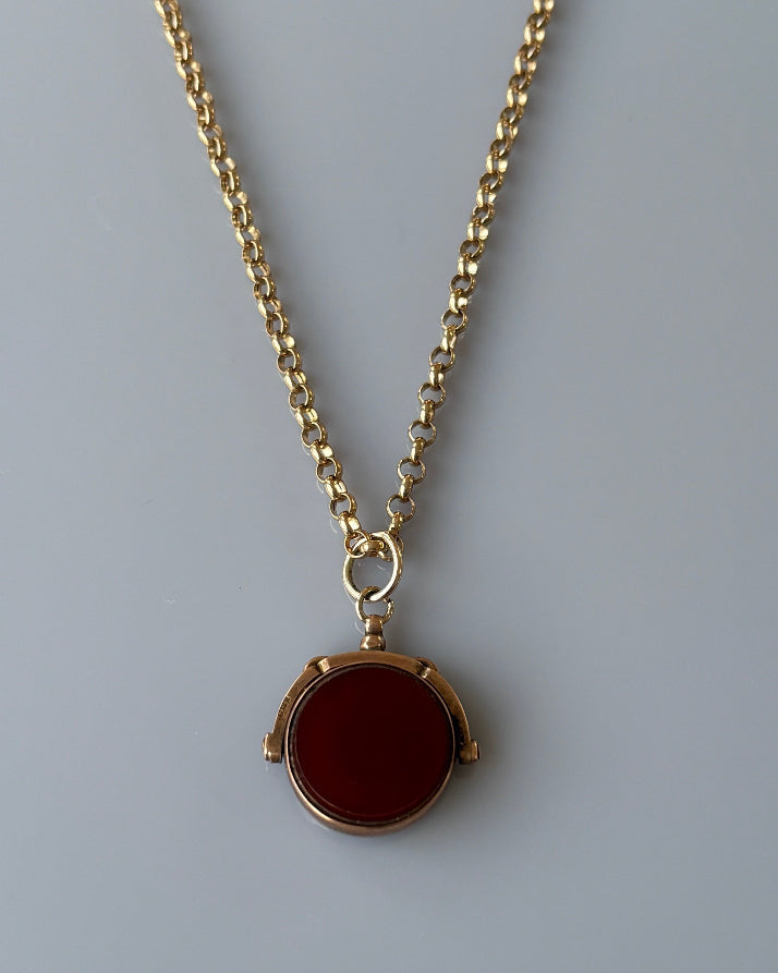 Antique 9k / 9ct Gold Victorian Carnelian/ Bloodstone Spinner Fob Pendant