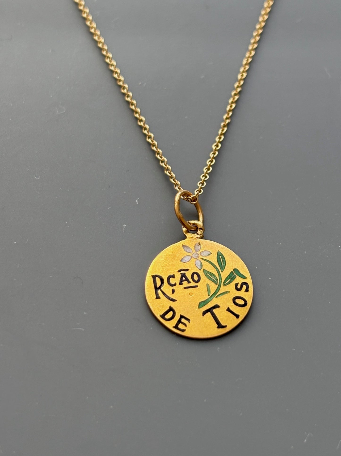 Vintage 19k Portuguese Charm on 18k Gold Chain Rcao de Tios