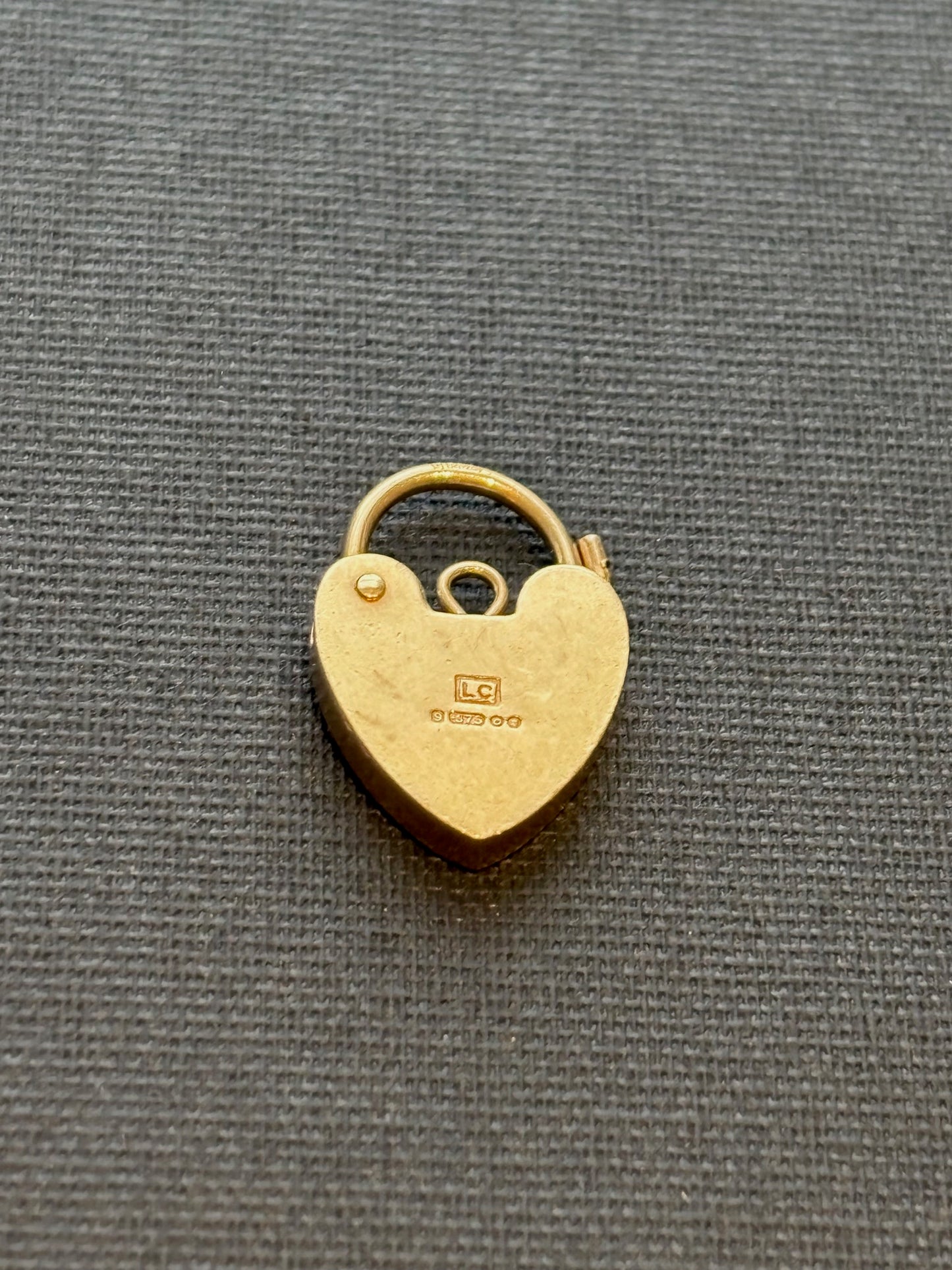 Vintage 9k Gold Heart Padlock Pendant / Charm