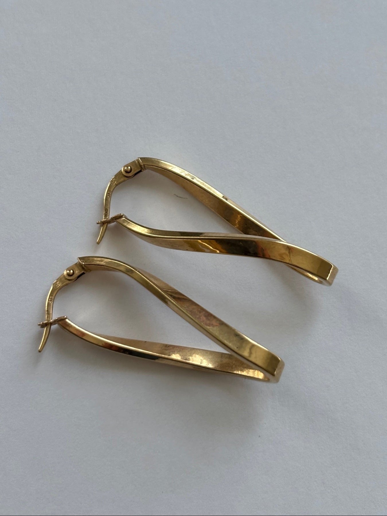 Italian Wavy Earrinngs 9k gold Wave Earrings