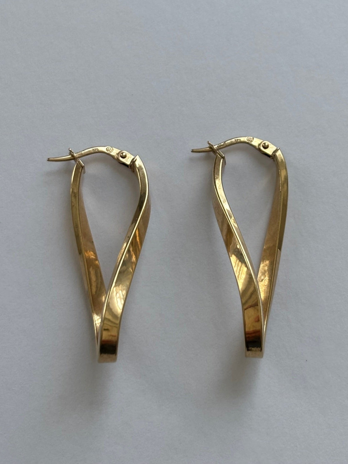 Italian Wavy Earrinngs 9k gold Wave Earrings