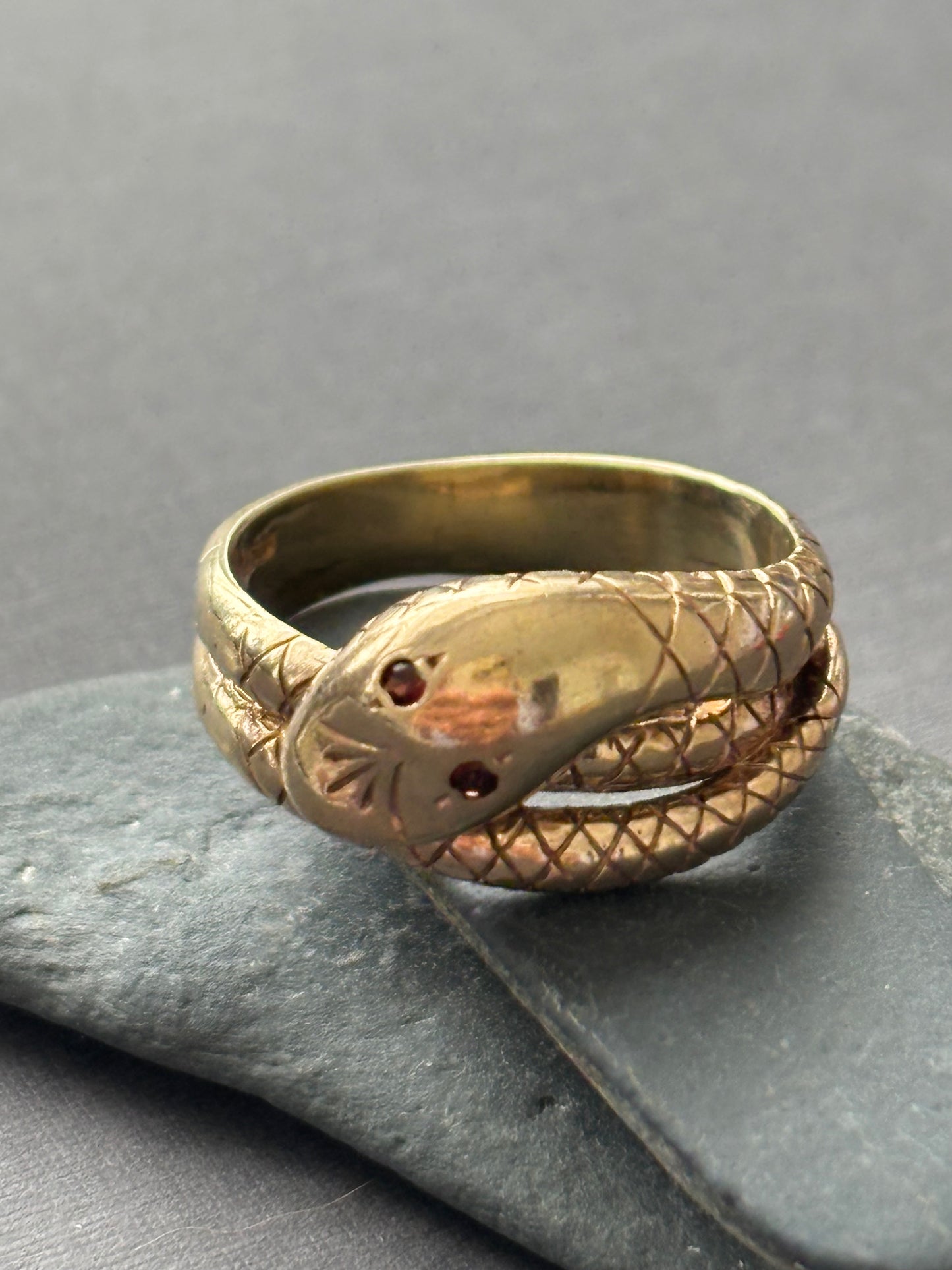 Vintage 9k Gold Snake Ring with Garnet Eyes