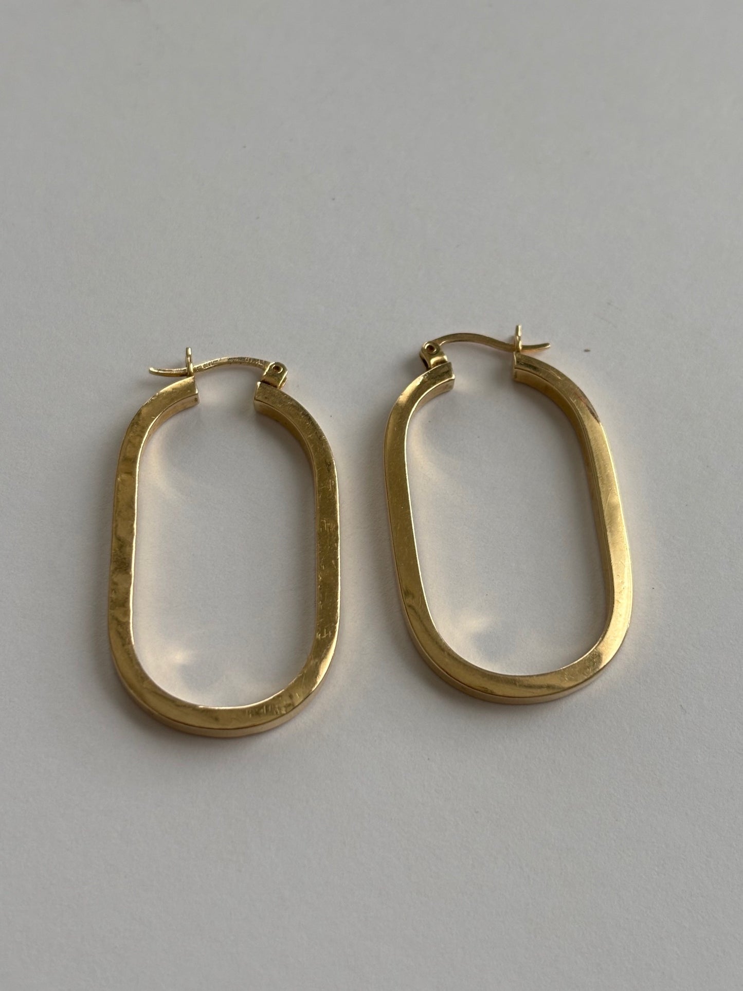 Vintage 14k Gold Oval Hoop Earrings