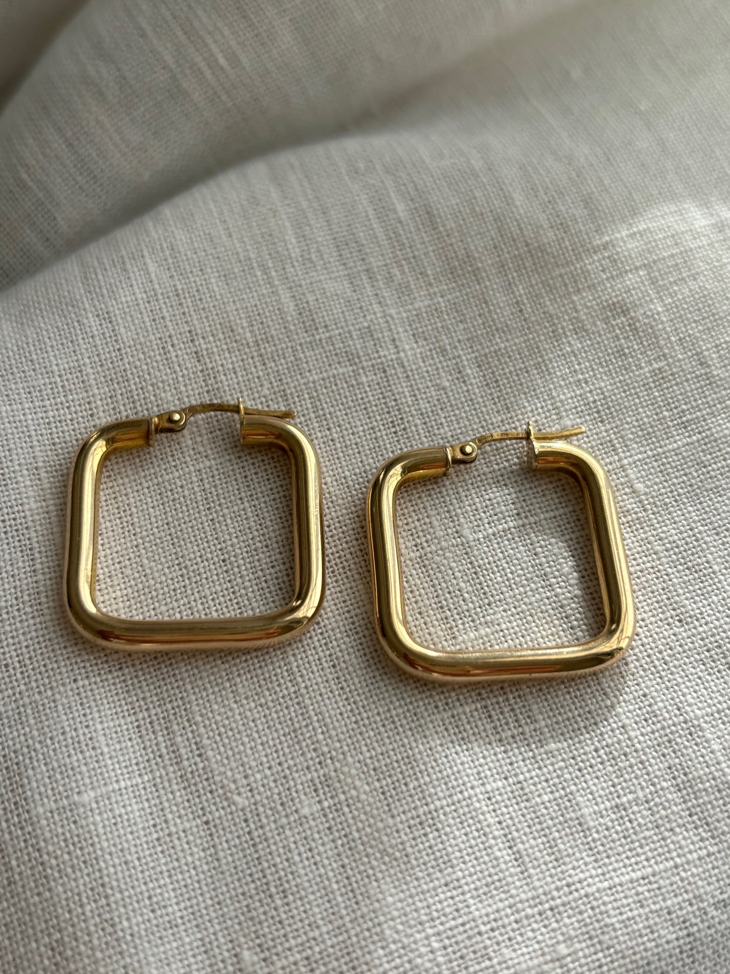 Vintage 9k Gold Square Shape Hoop Earrings