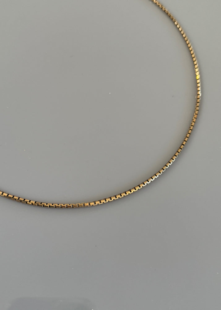 9k / 9ct Vintage Solid Gold Box Chain