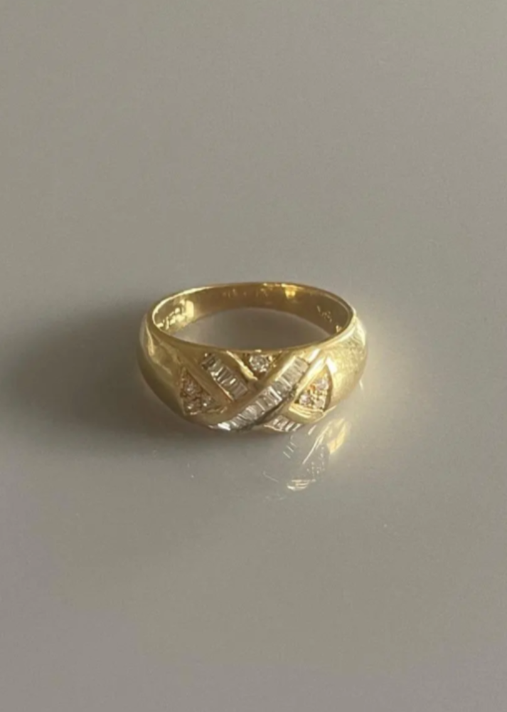 English 18k Gold and Diamond (.25ct ) Bombe Ring