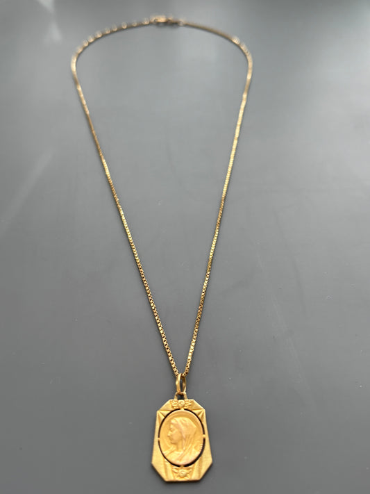 18k Mary Medallian and Chain