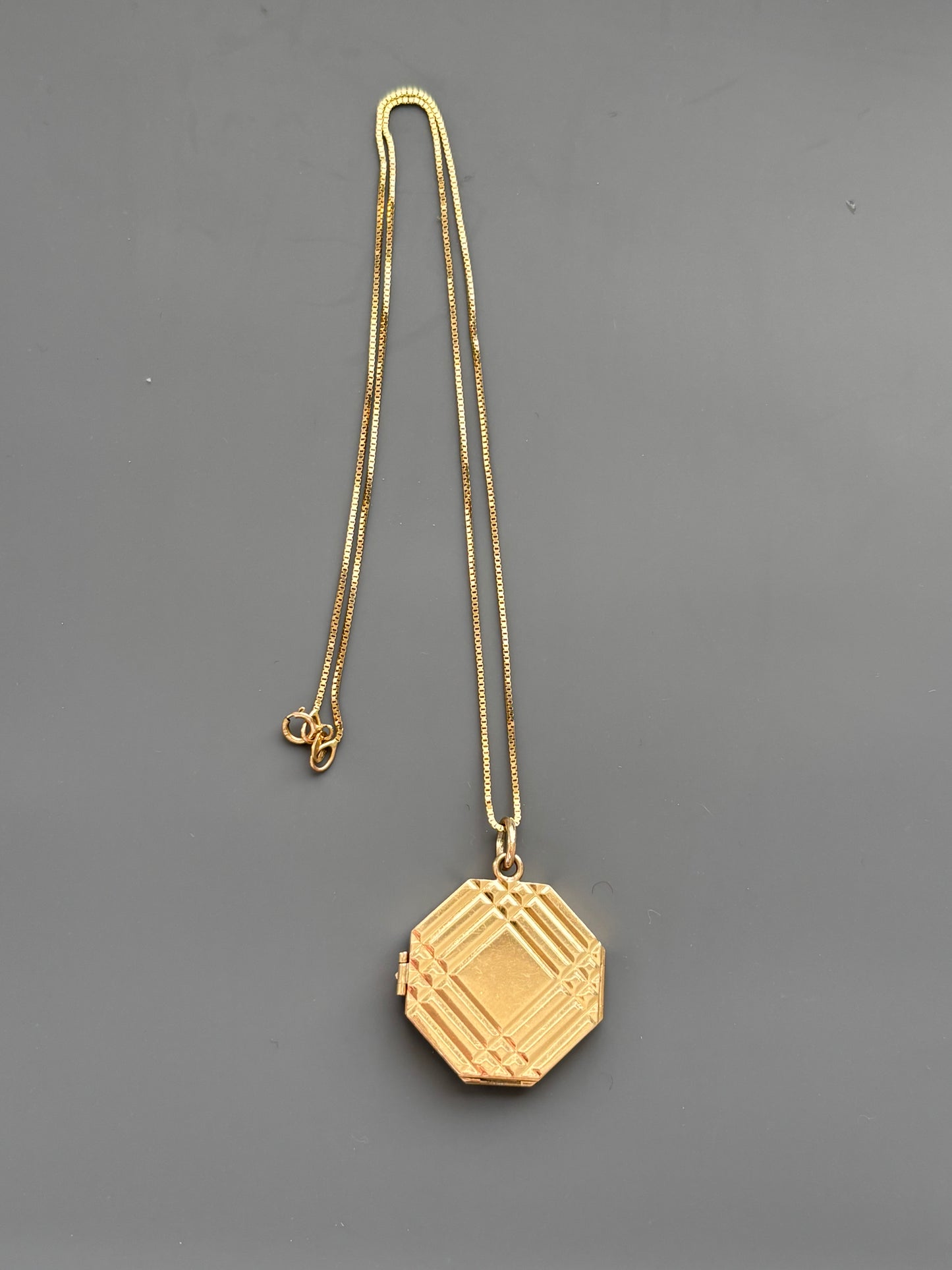 14k Mini Curb Chain and 4 way folding Pendant Locket