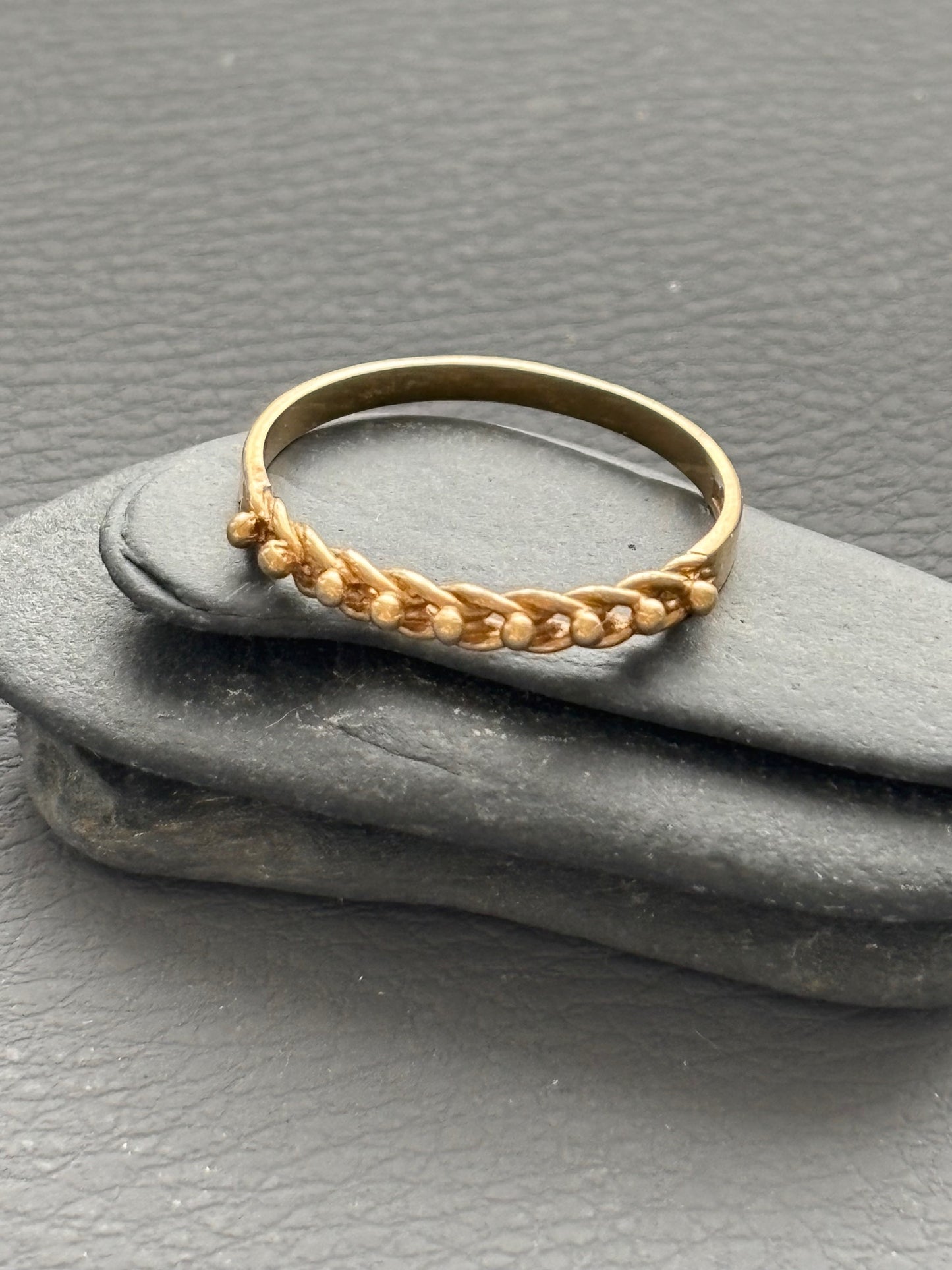 Vintage 9k Gold Chain Ring