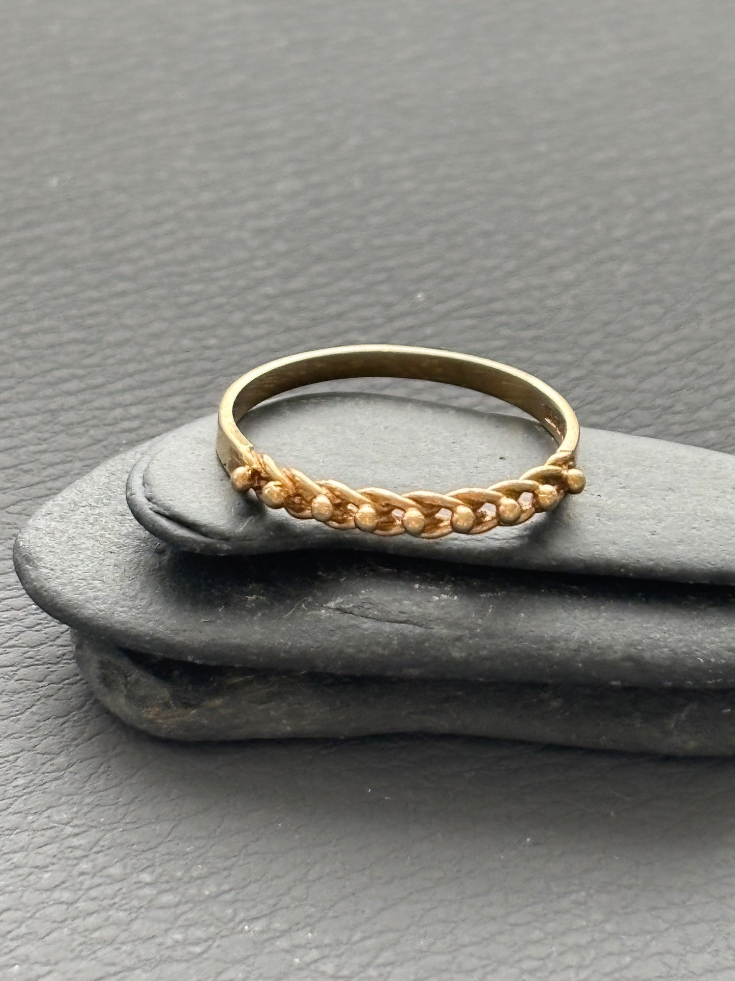 Vintage 9k Gold Chain Ring