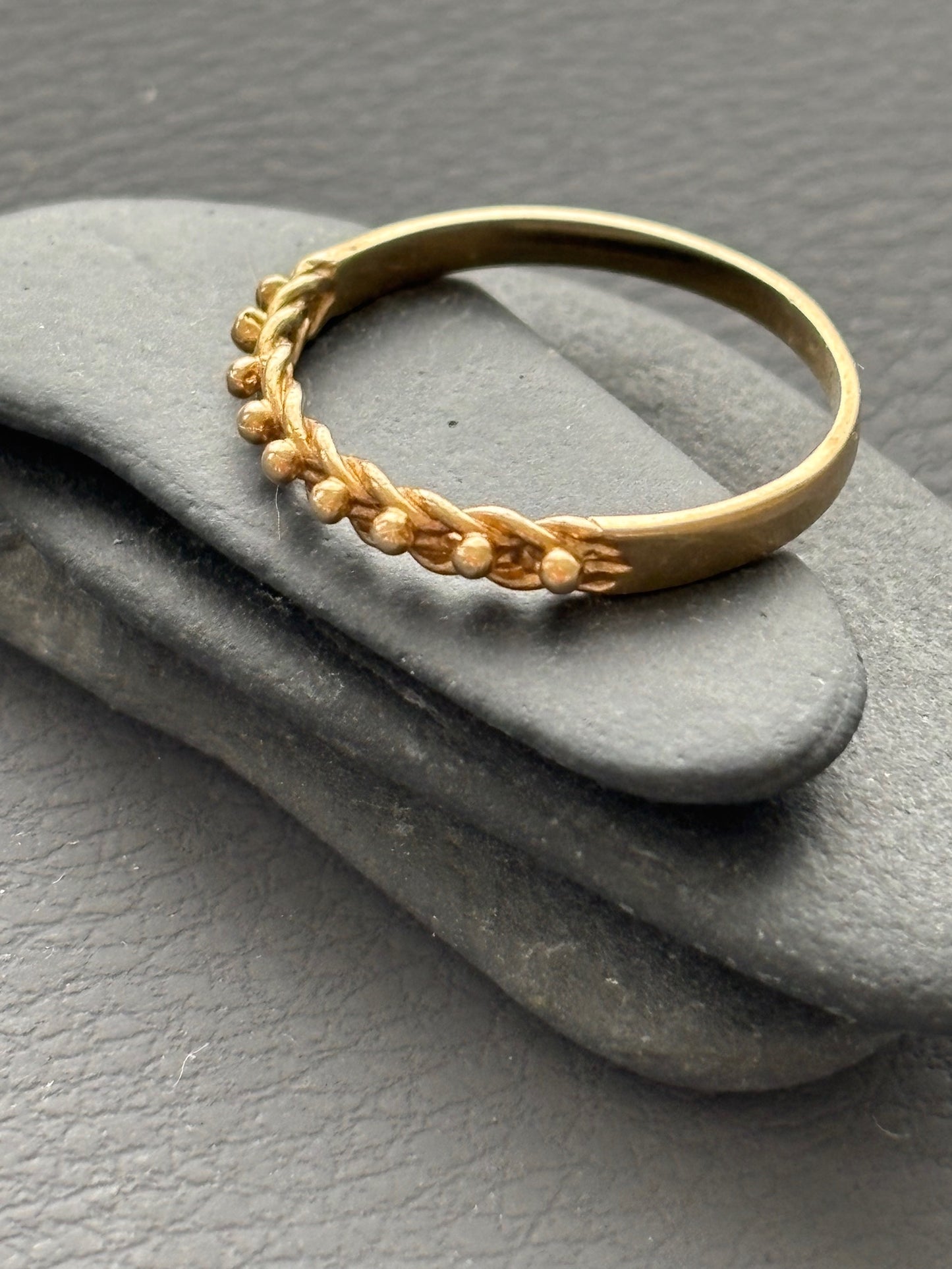 Vintage 9k Gold Chain Ring