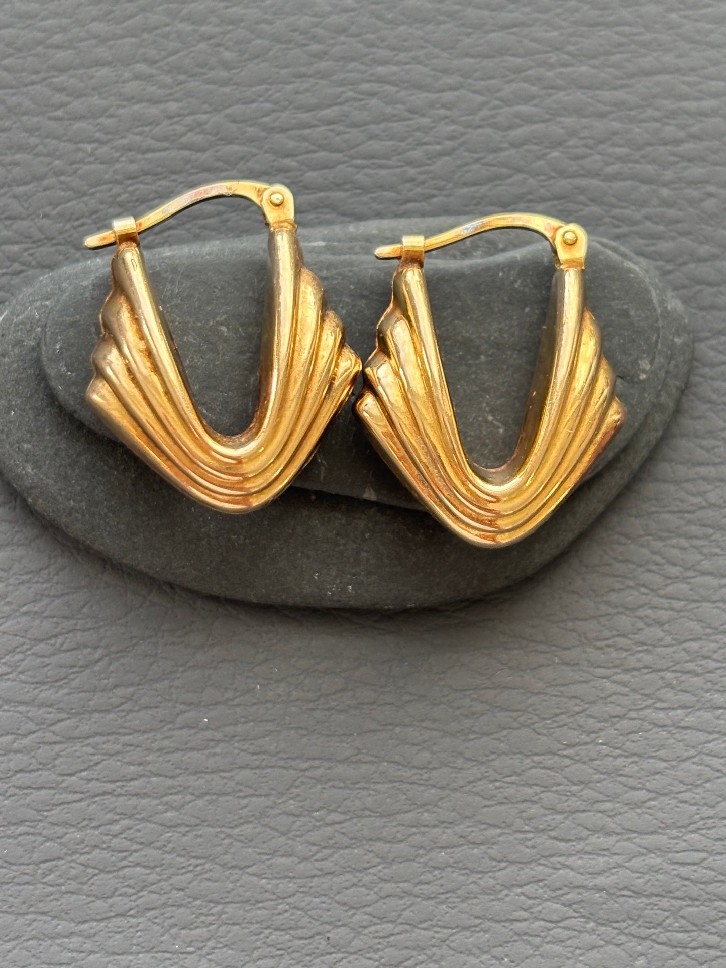 Vintage 9k Gold Hoop Earrings