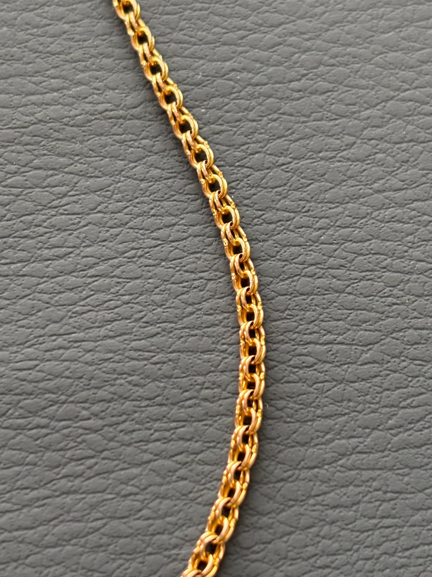 Beautiful Vintage 9k Gold Chain Necklace