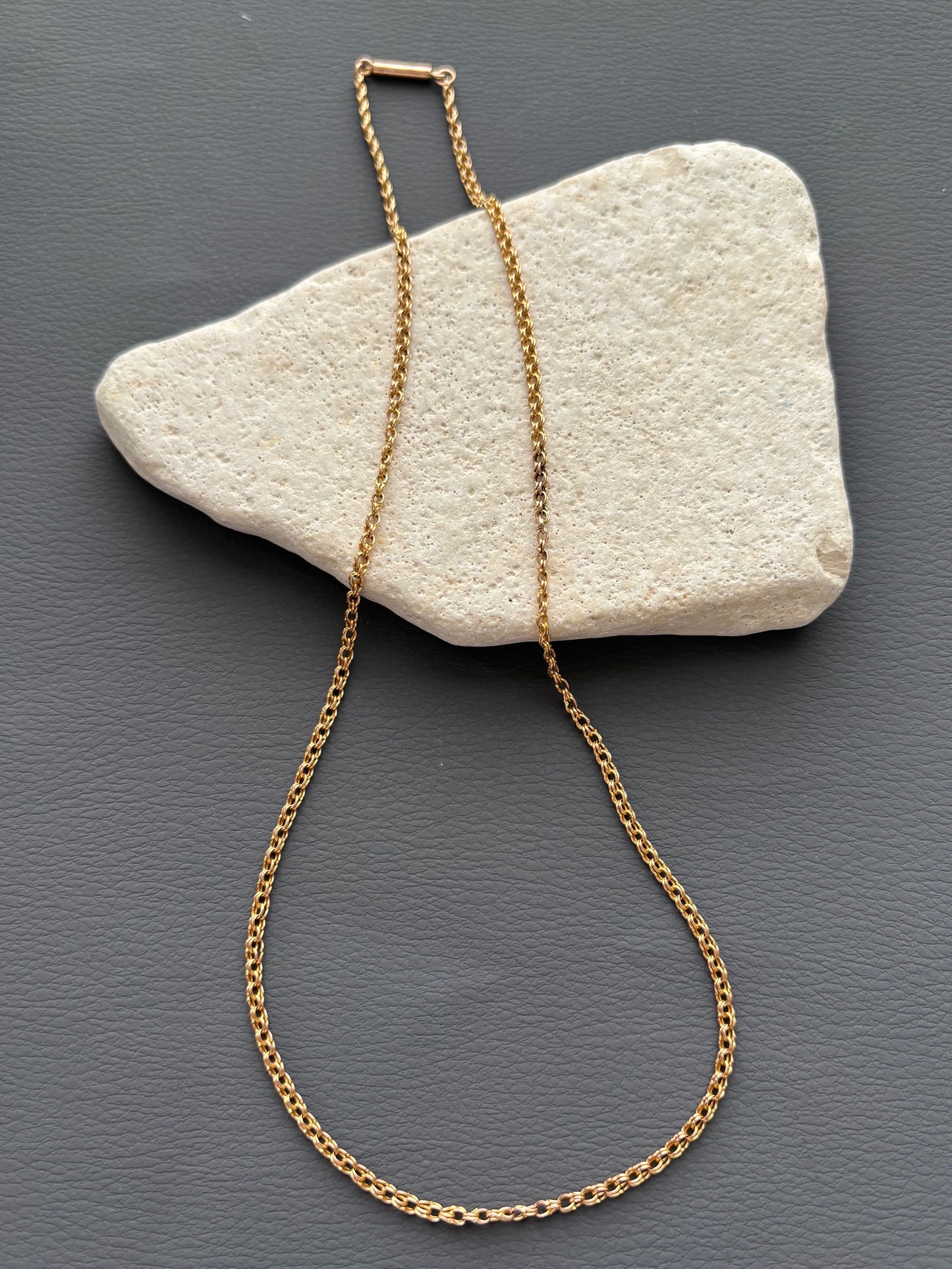 Beautiful Vintage 9k Gold Chain Necklace