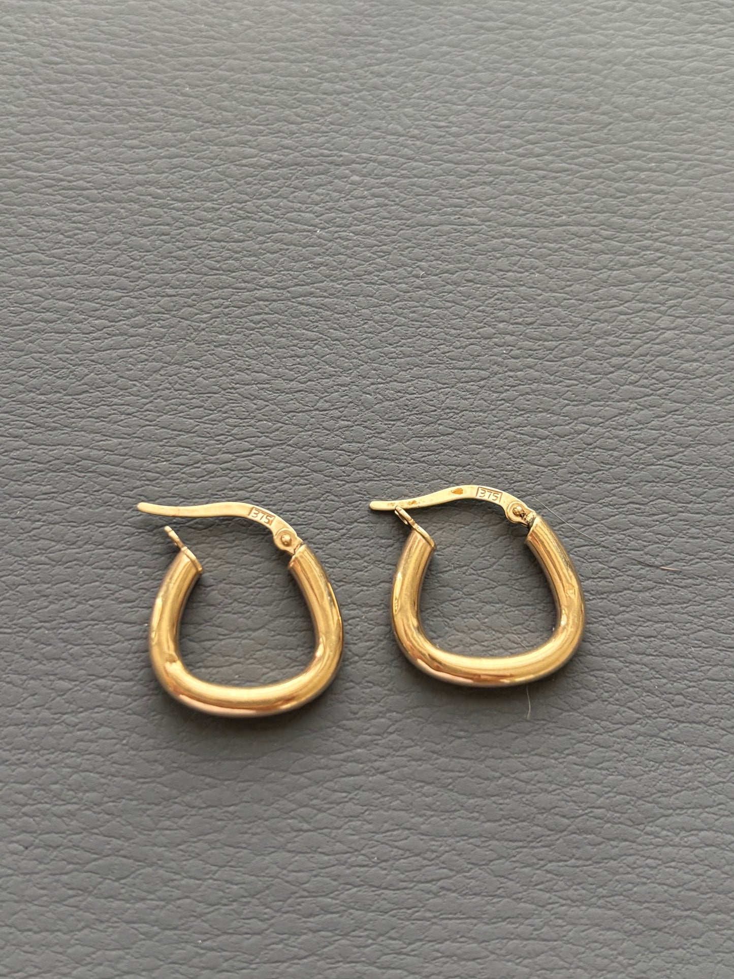 Vintage 9k Gold Hoops