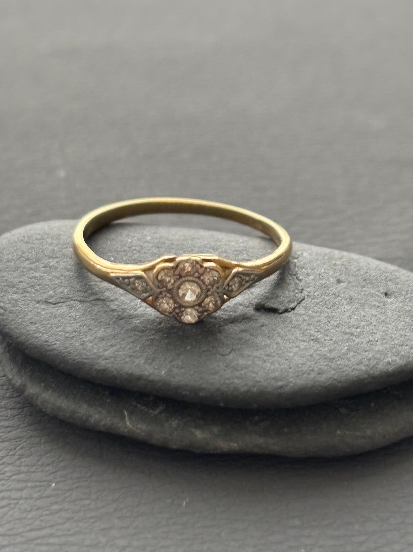 Antique 18k Gold and Diamond Flower Ring