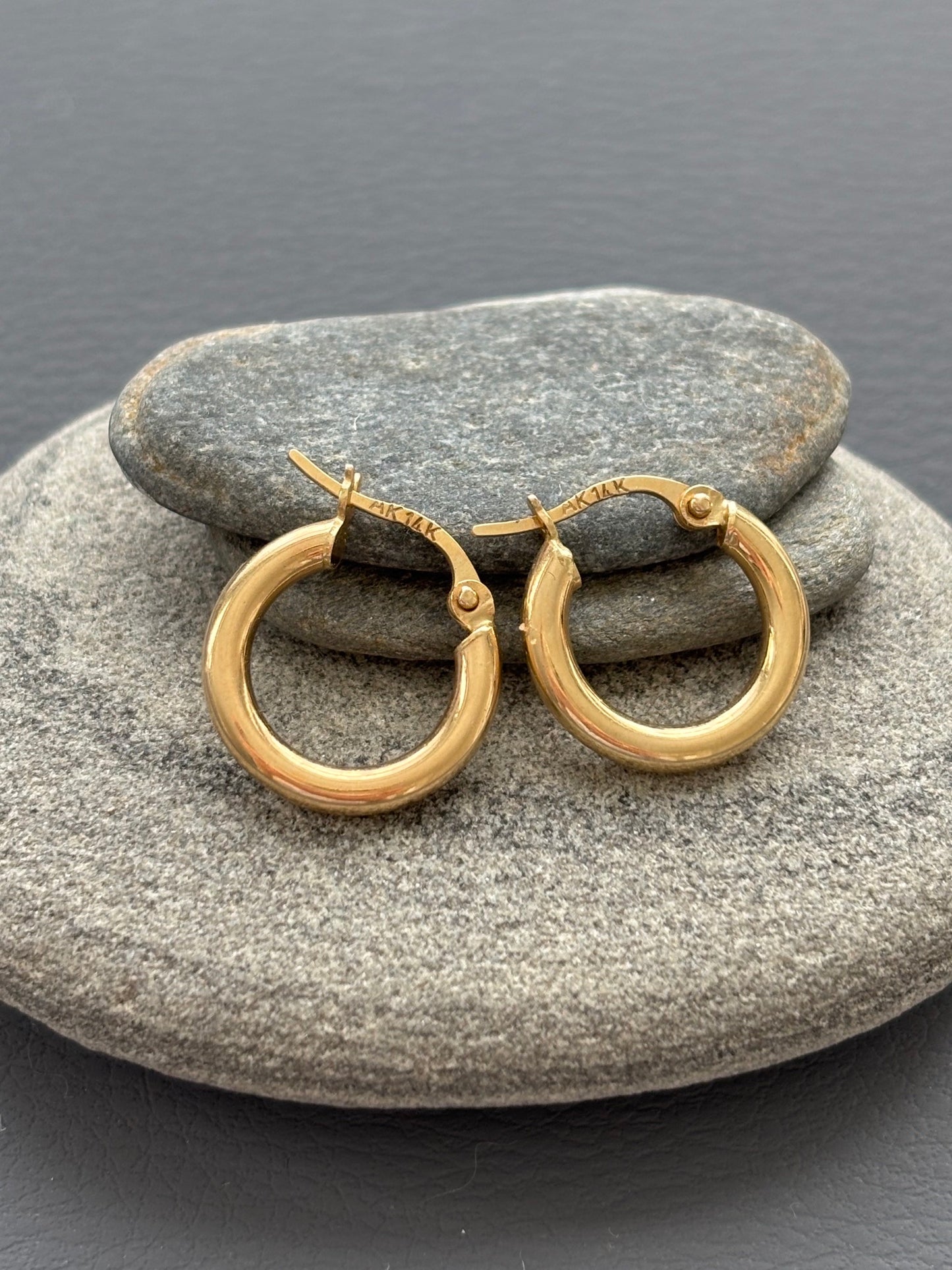 Vintage 14k Gold Hoop Earrings