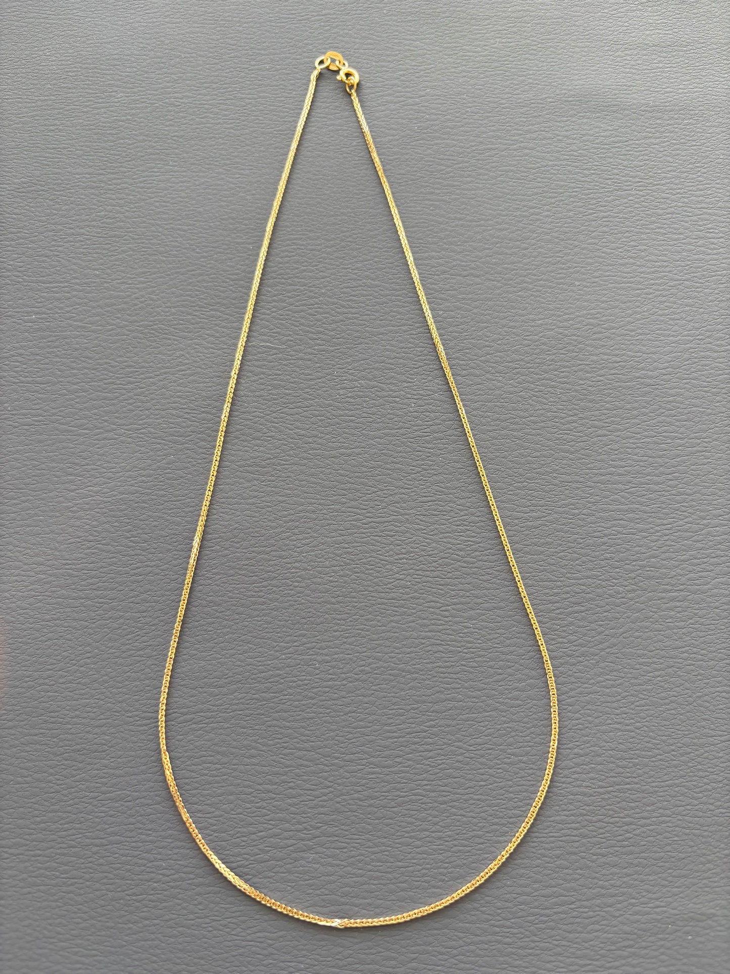 Vintage 18k Gold Herringbone Link Chain Necklace