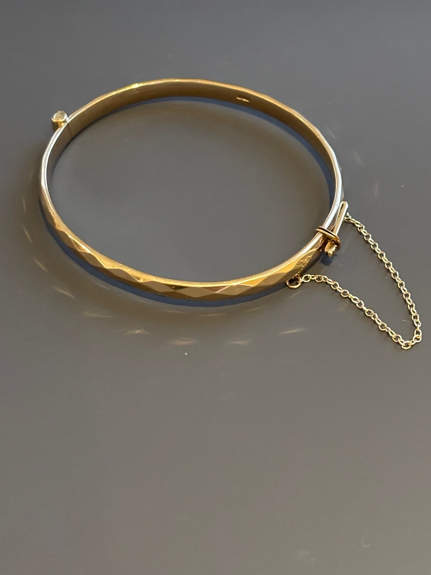 Elegant 9k Gold Solid Faceted Surface Bangle / Bracelet w/ Hinge and Clasp