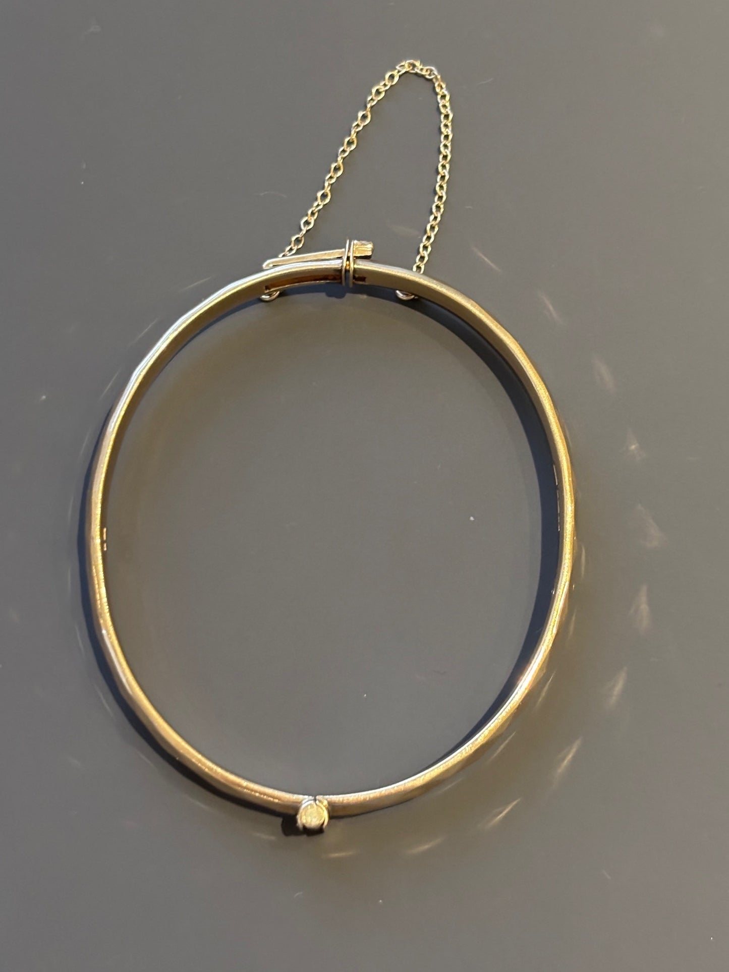 Elegant 9k Gold Solid Faceted Surface Bangle / Bracelet w/ Hinge and Clasp