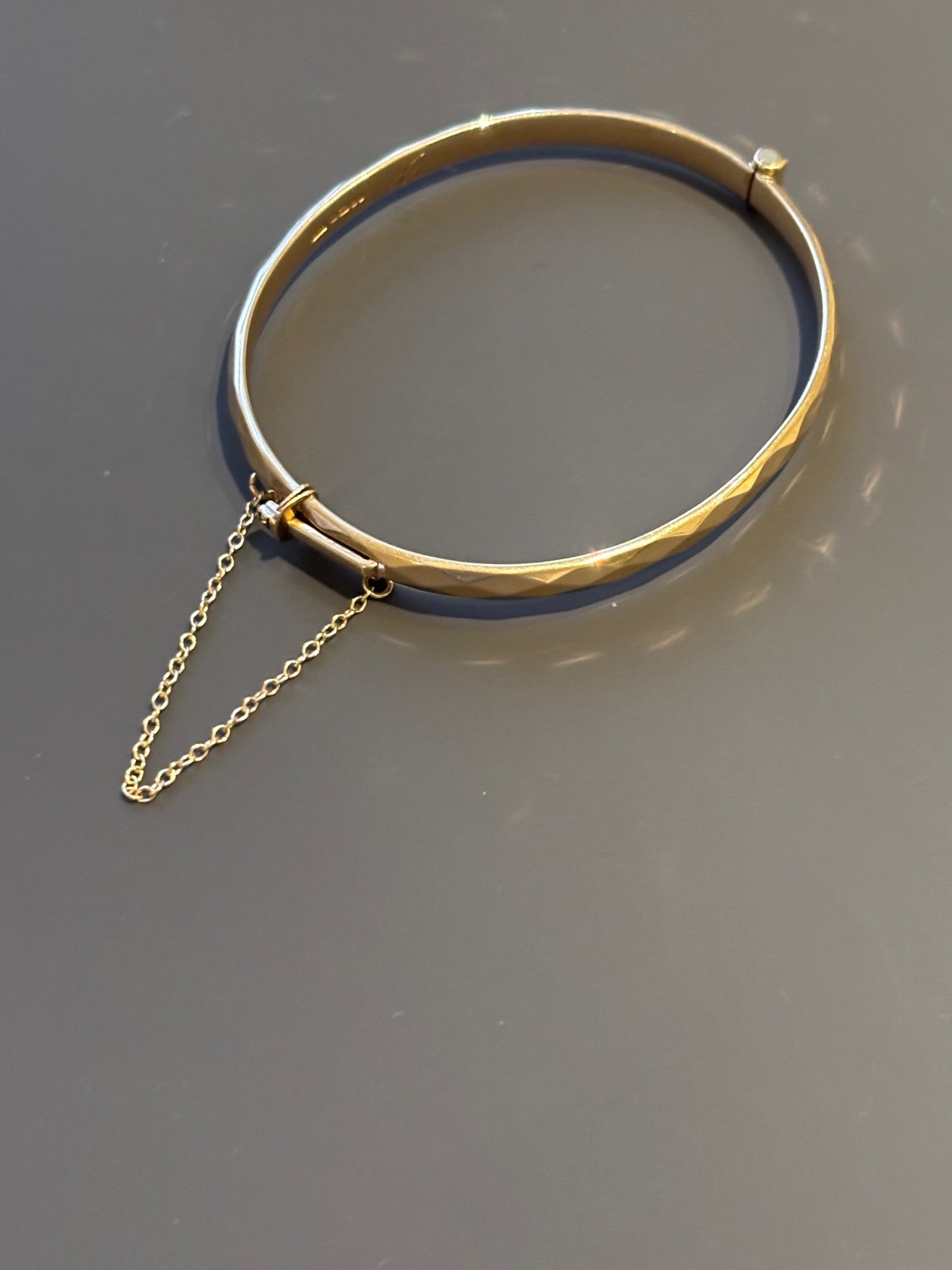 Elegant 9k Gold Solid Faceted Surface Bangle / Bracelet w/ Hinge and Clasp