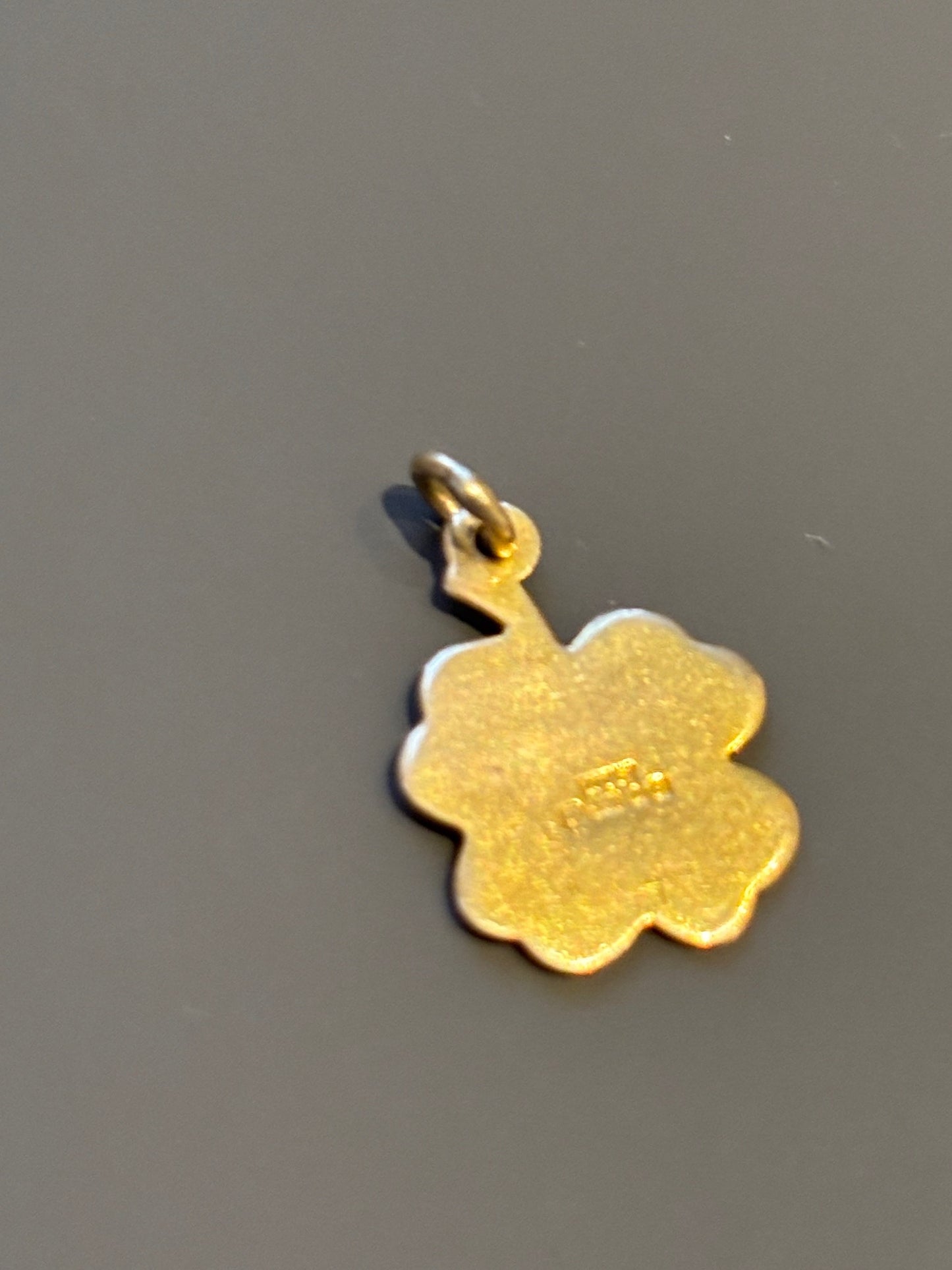9k Gold Lucky 4 Leaf Clover Charm Pendant