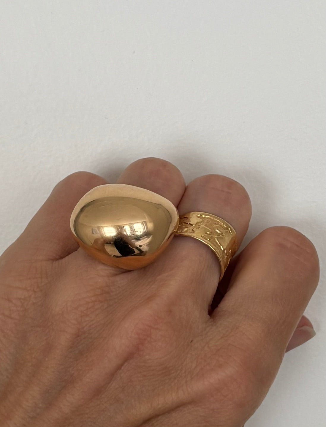 Stunning 18k Gold Italian Bombe Ring
