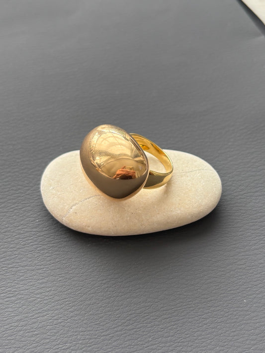 Stunning 18k Gold Italian Bombe Ring