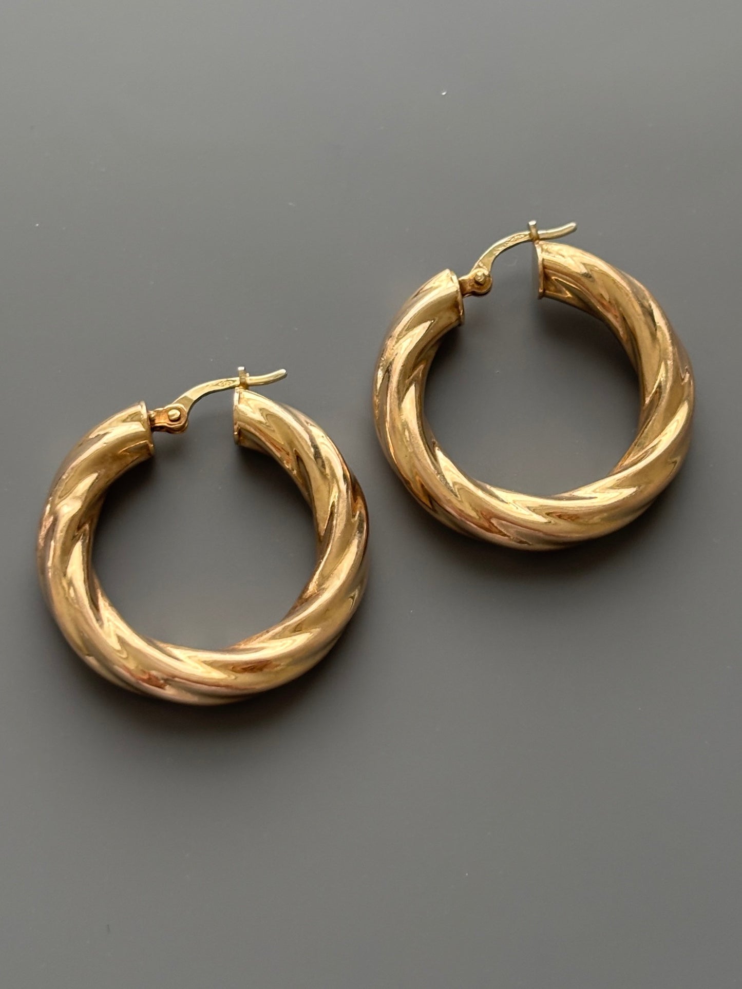 9k Gold Twist Hoop Earrings