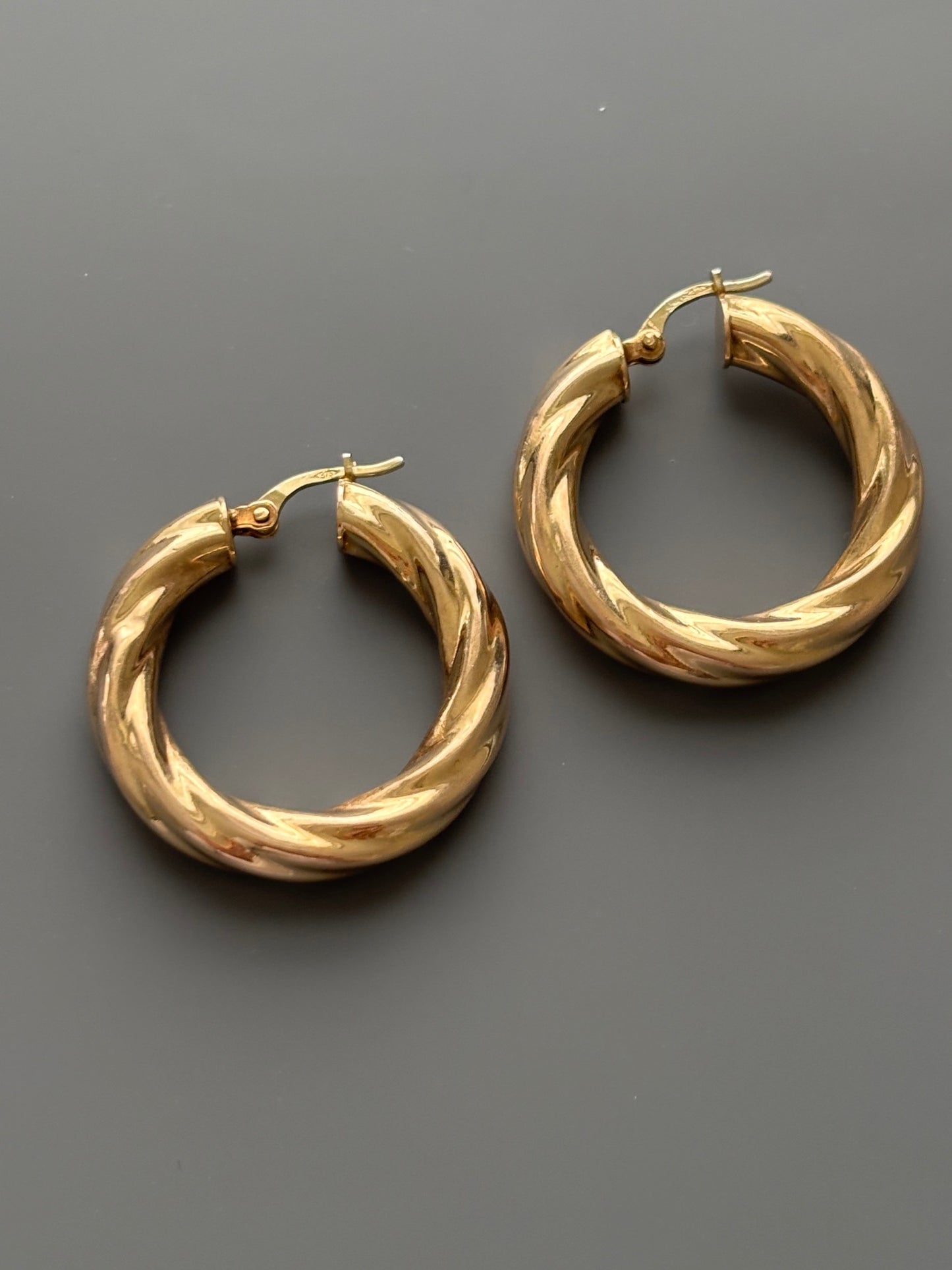9k Gold Twist Hoop Earrings
