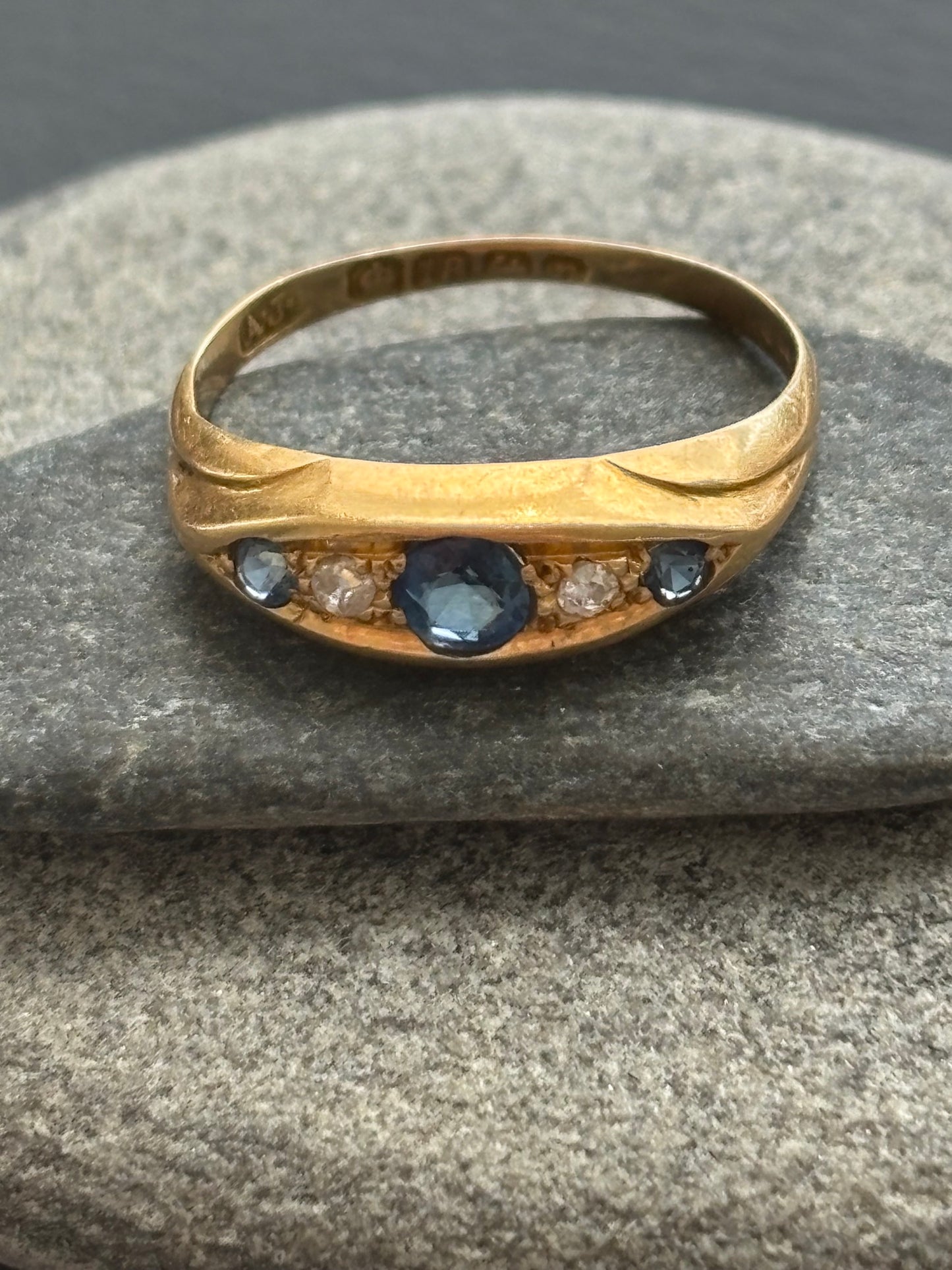 Antique 18k Gold Diamond and Sapphire Ring