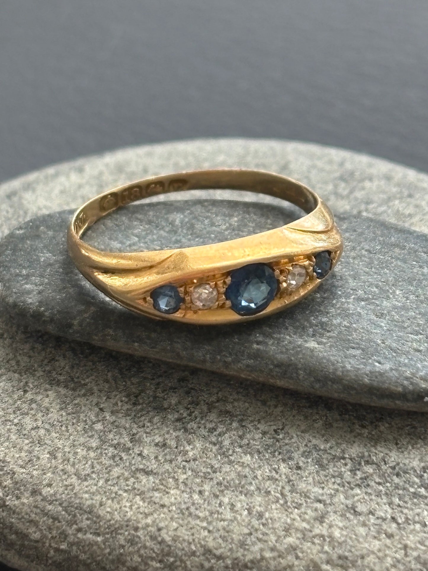 Antique 18k Gold Diamond and Sapphire Ring