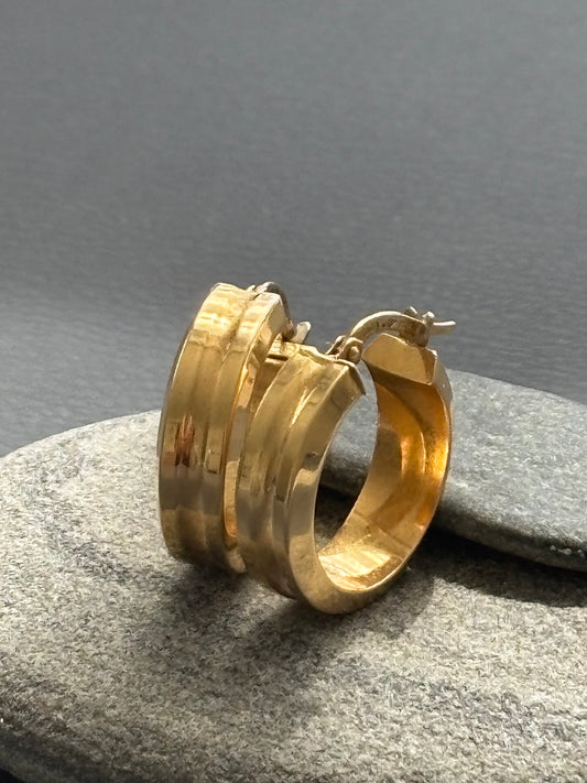 Vintage 18k Gold Wide Hoop Earrings Italian