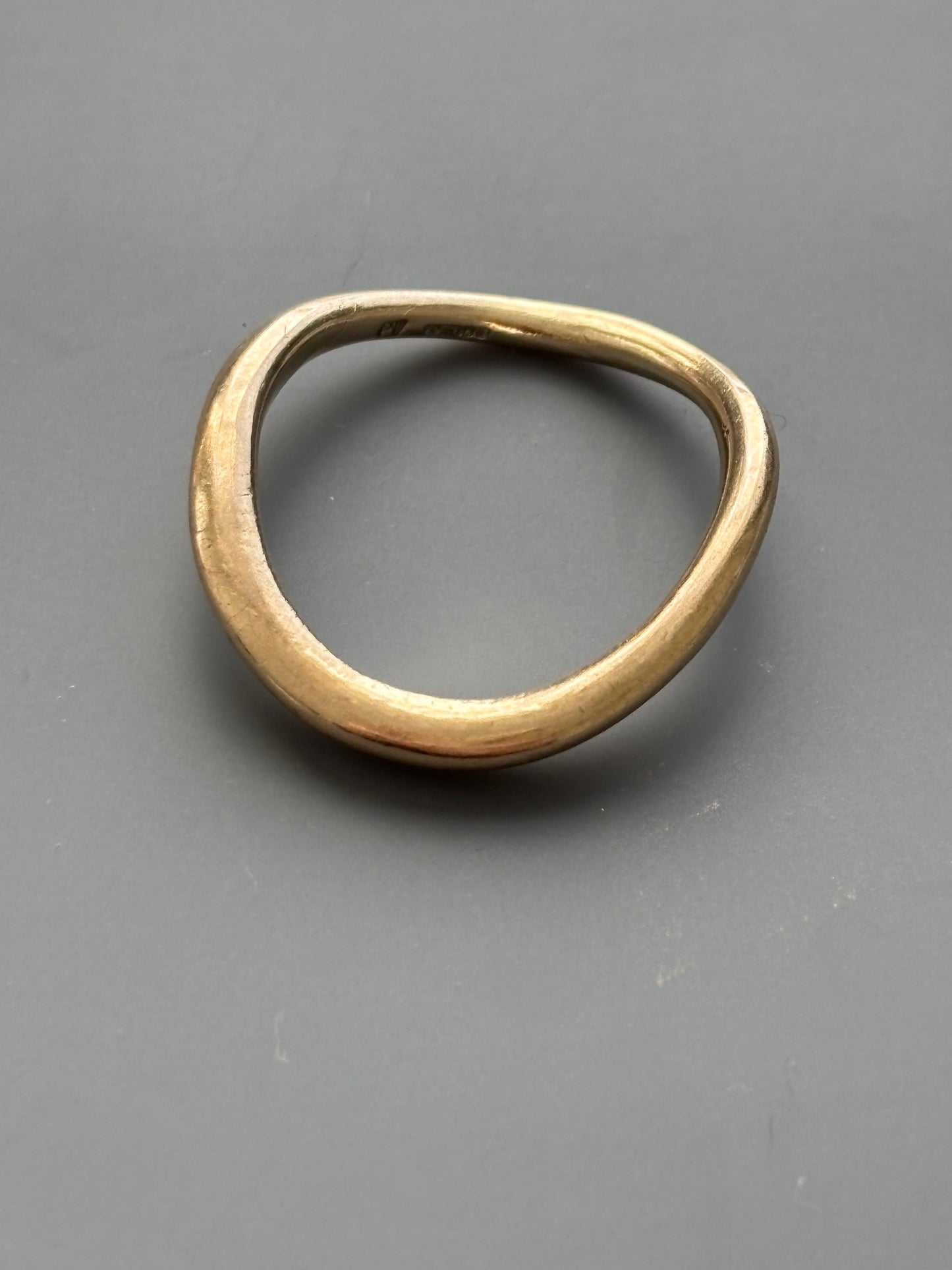 Modernist 9k Gold Sculptural Band Ring