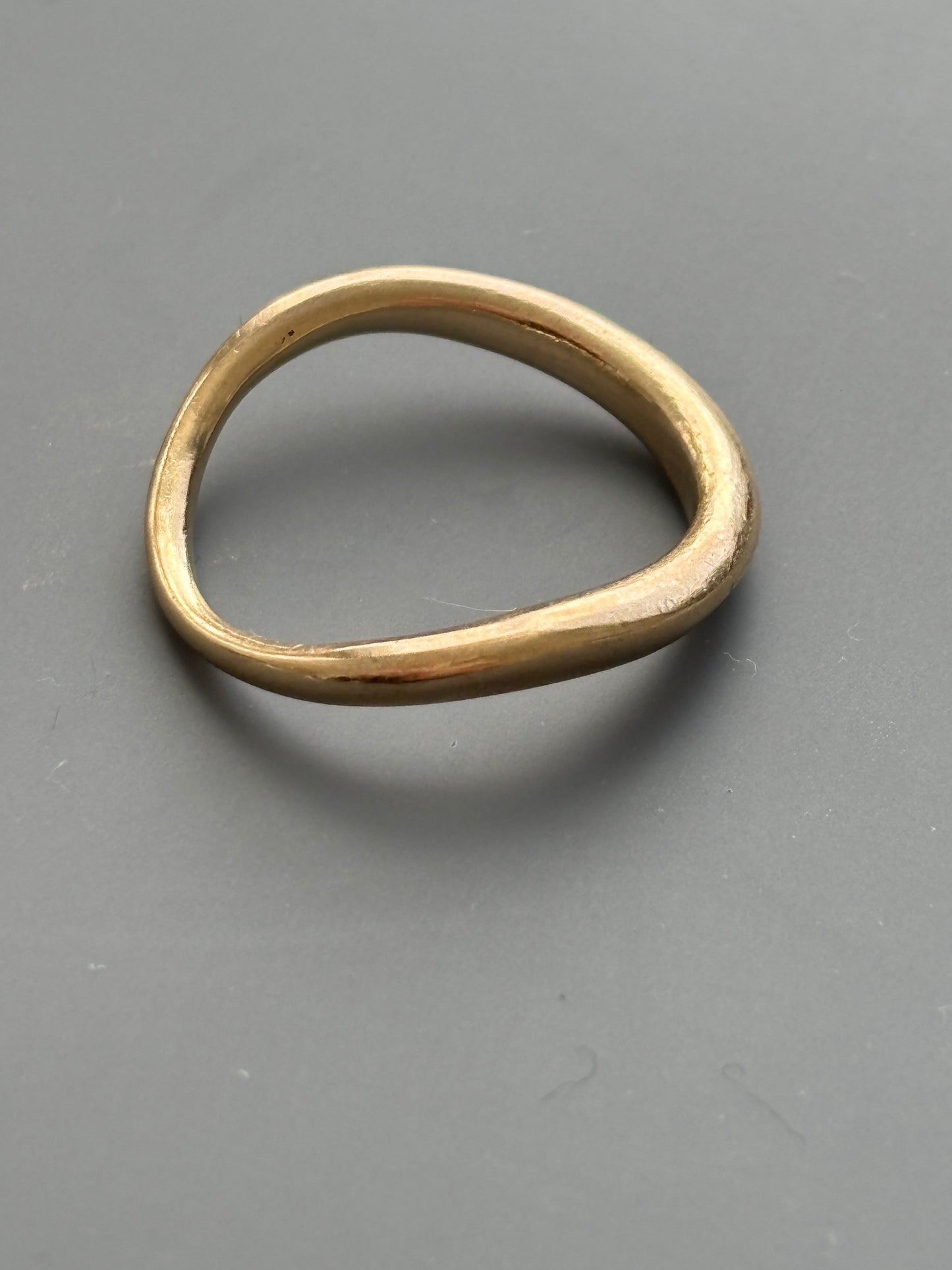 Modernist 9k Gold Sculptural Band Ring