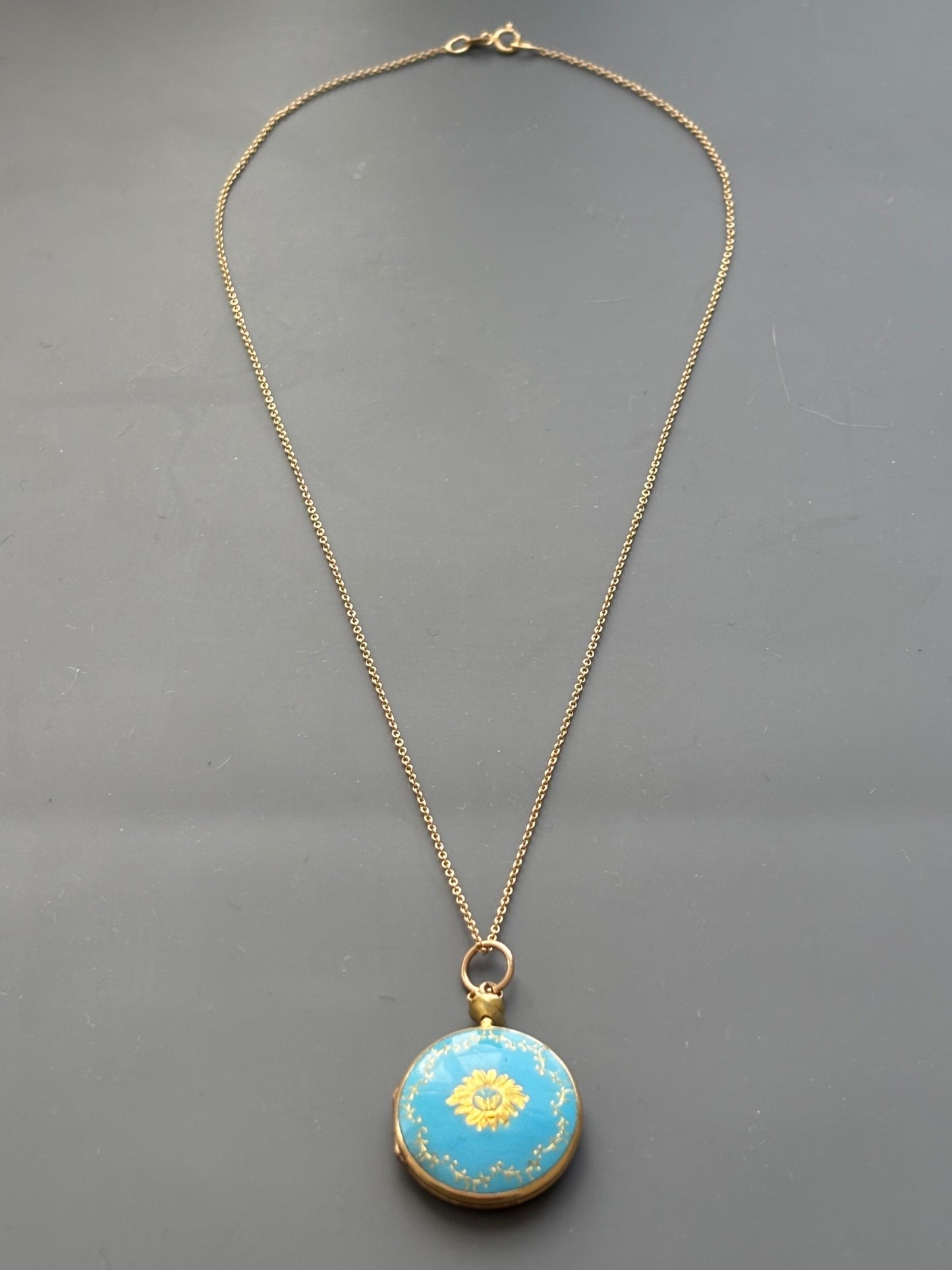 Stunning 18k Gold Turquoise Enamel Locket Pendant Necklace w/ Butterfly