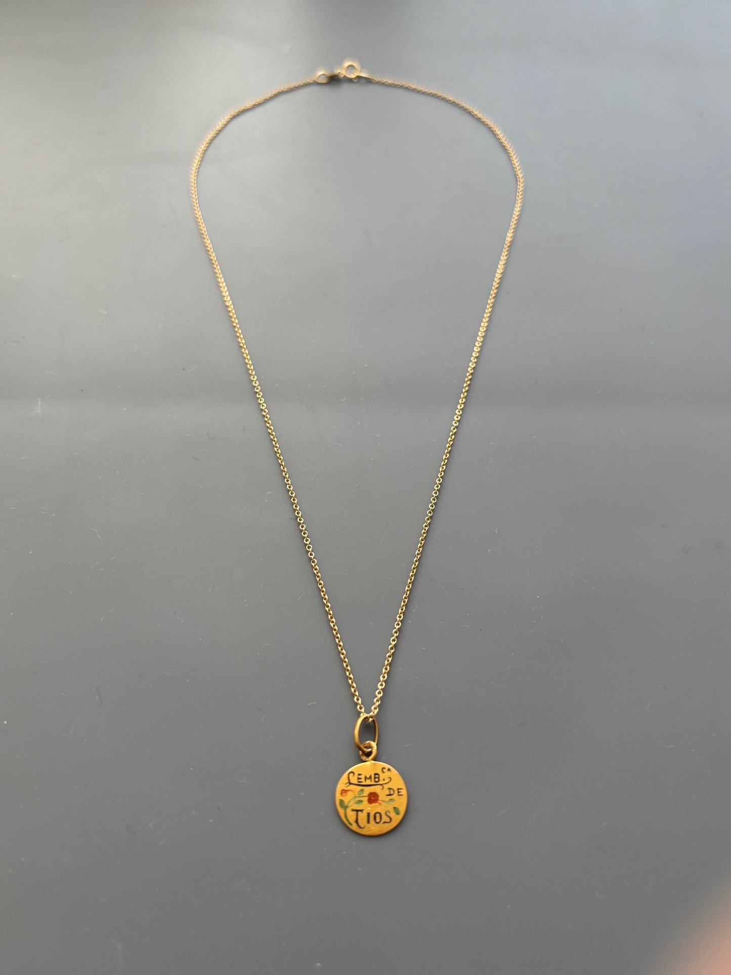 Vintage 19k Gold Portuguese Charm Lemb ca de tios