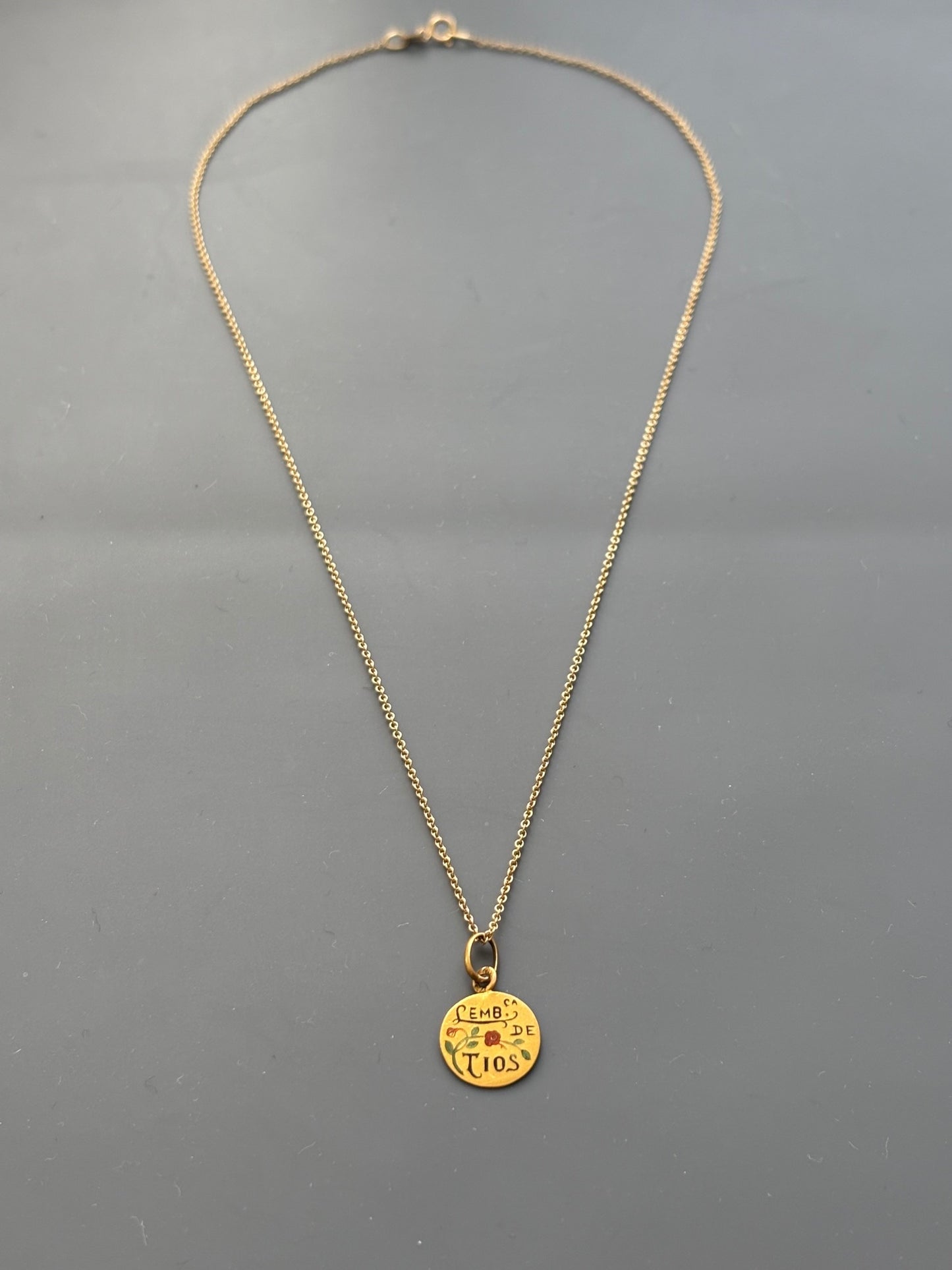 Vintage 19k Gold Portuguese Charm Lemb ca de tios