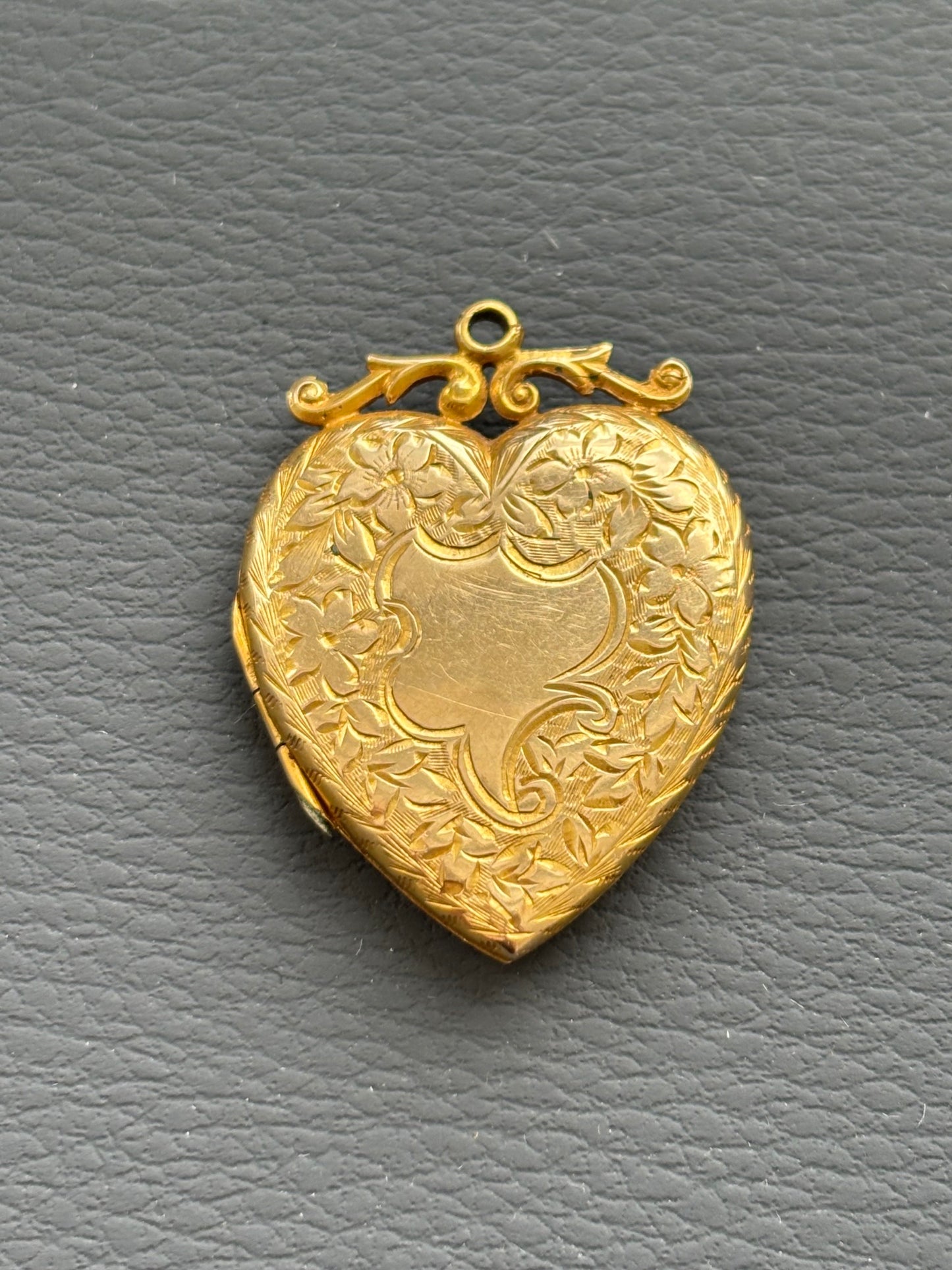 9k Gold Antique Engraved Heart Locket