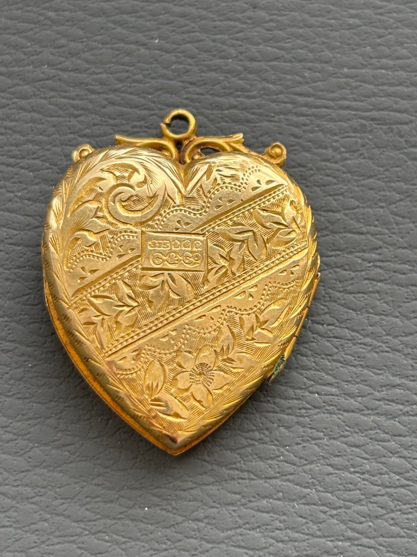 9k Gold Antique Engraved Heart Locket