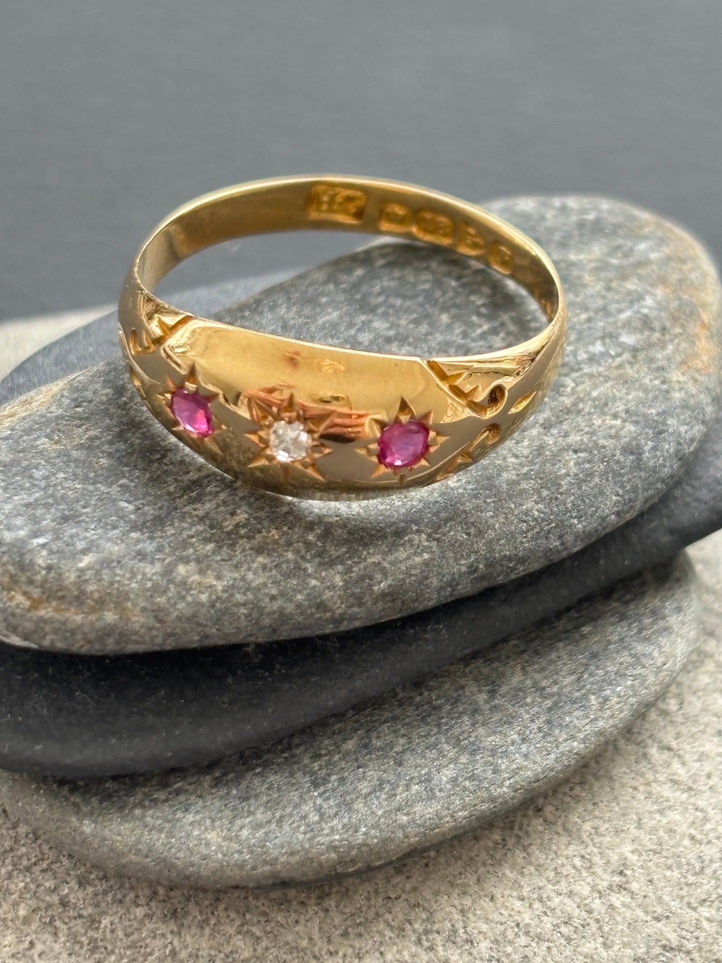 18k Gold Diamond & Ruby Gypset Ring