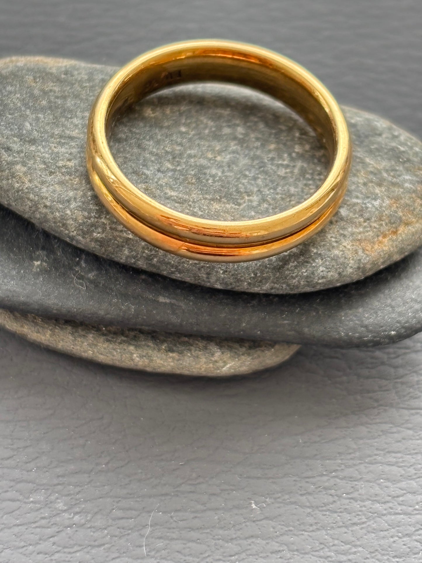 Vintage 18k Gold Double Band Ring