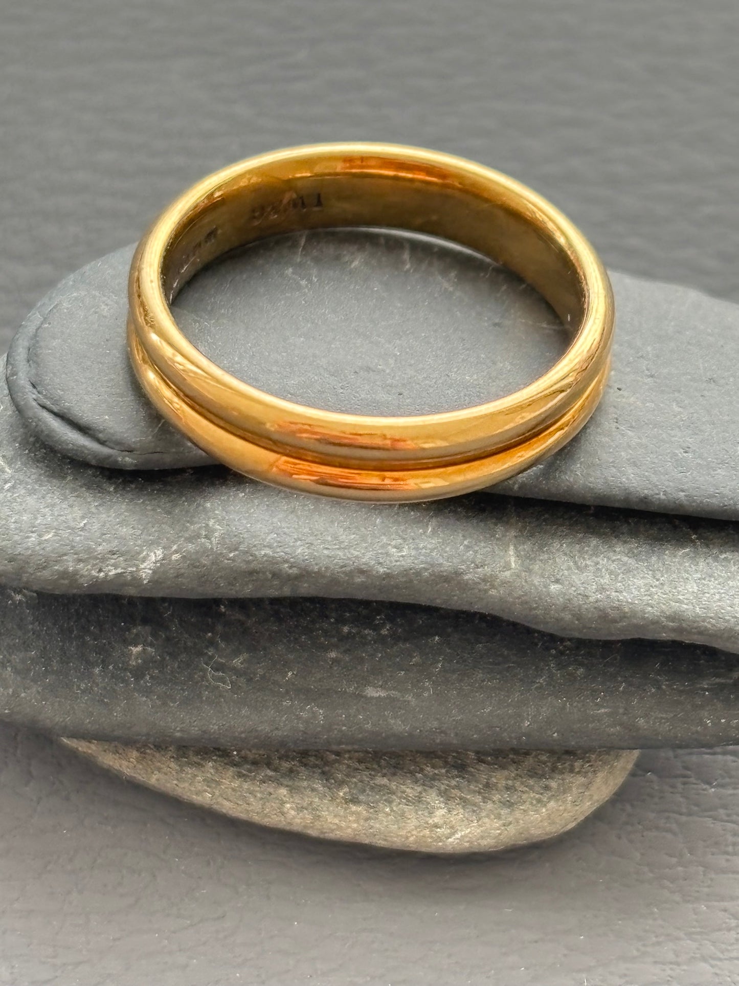 Vintage 18k Gold Double Band Ring
