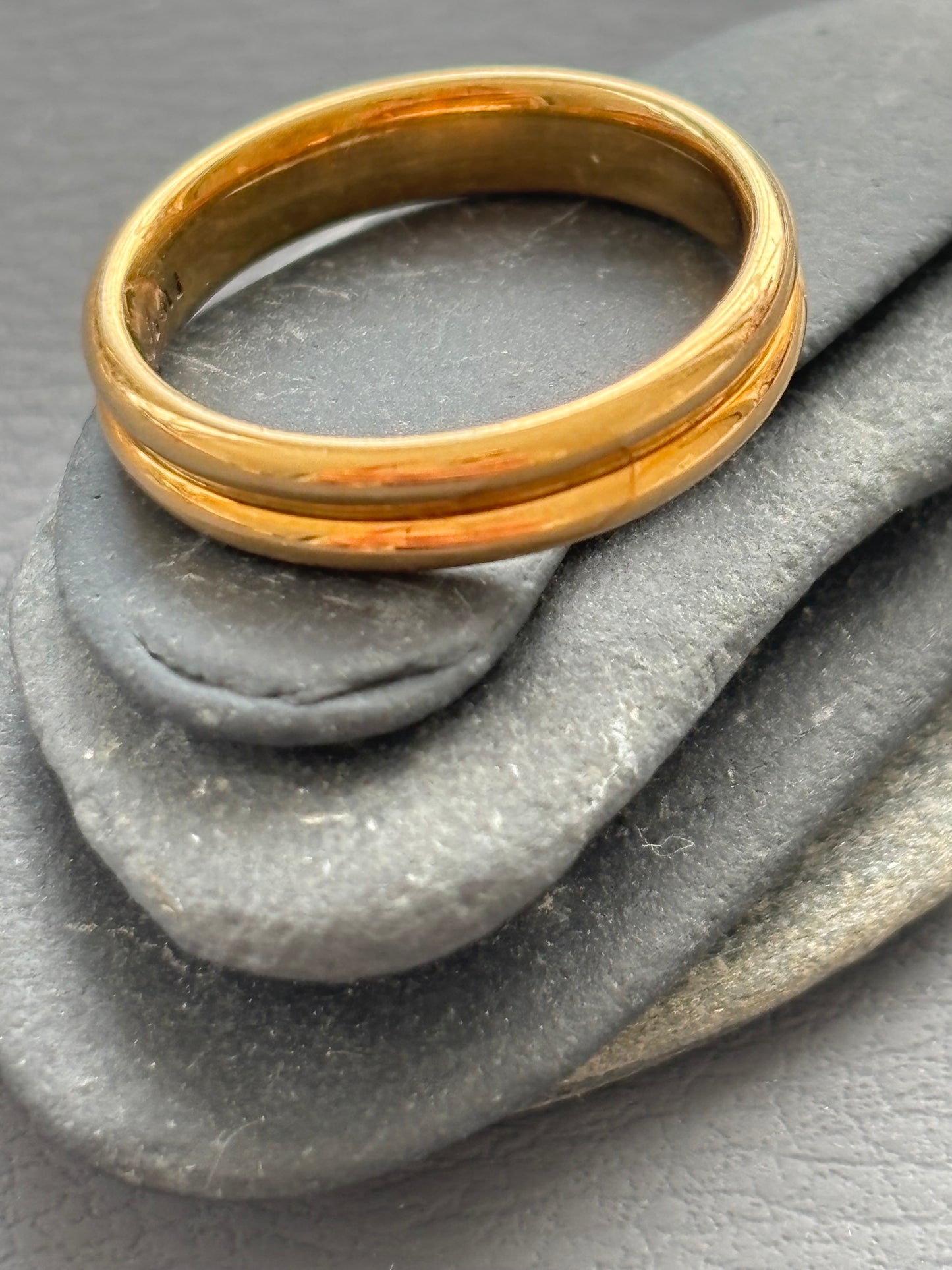 Vintage 18k Gold Double Band Ring