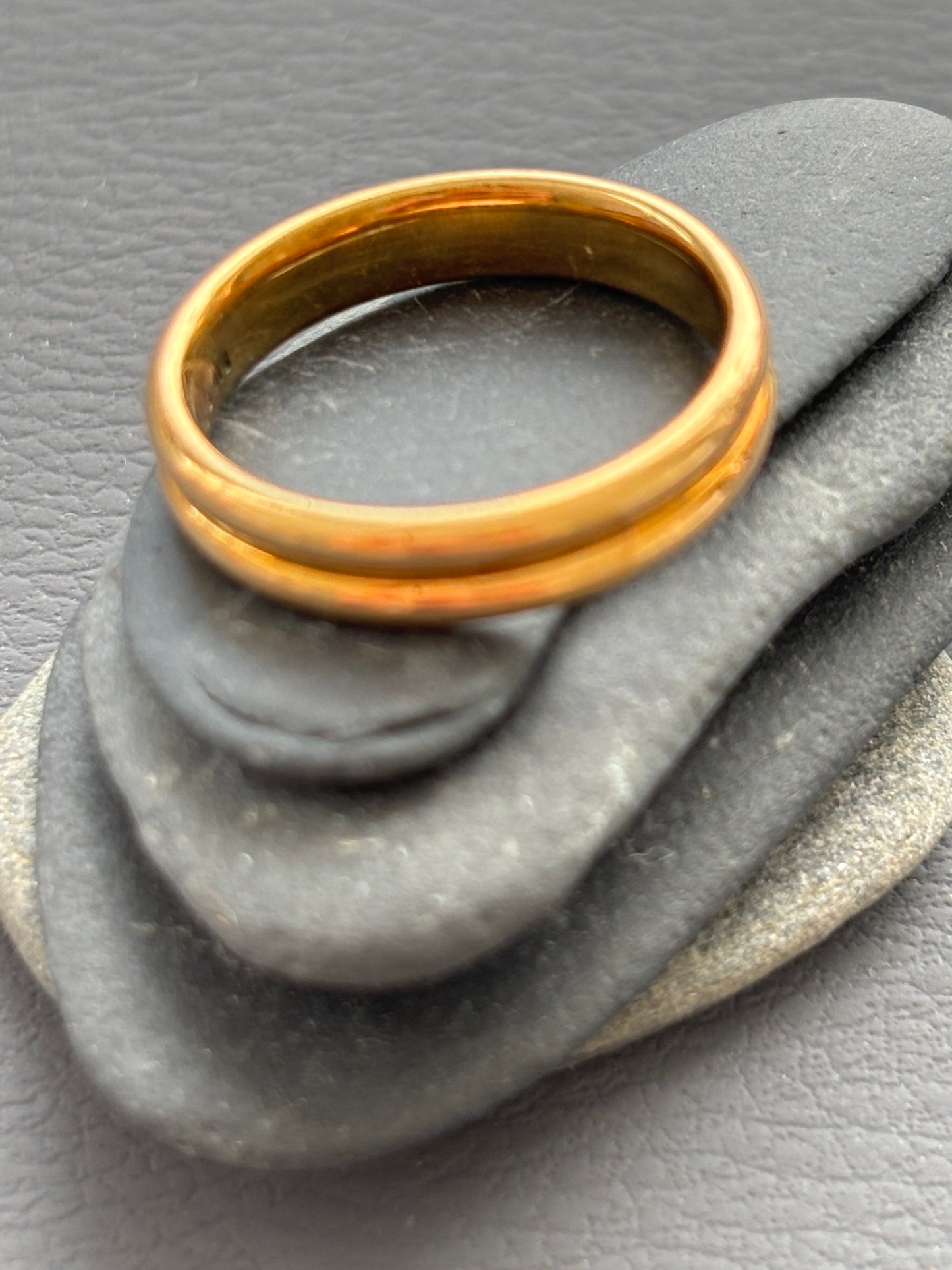 Vintage 18k Gold Double Band Ring
