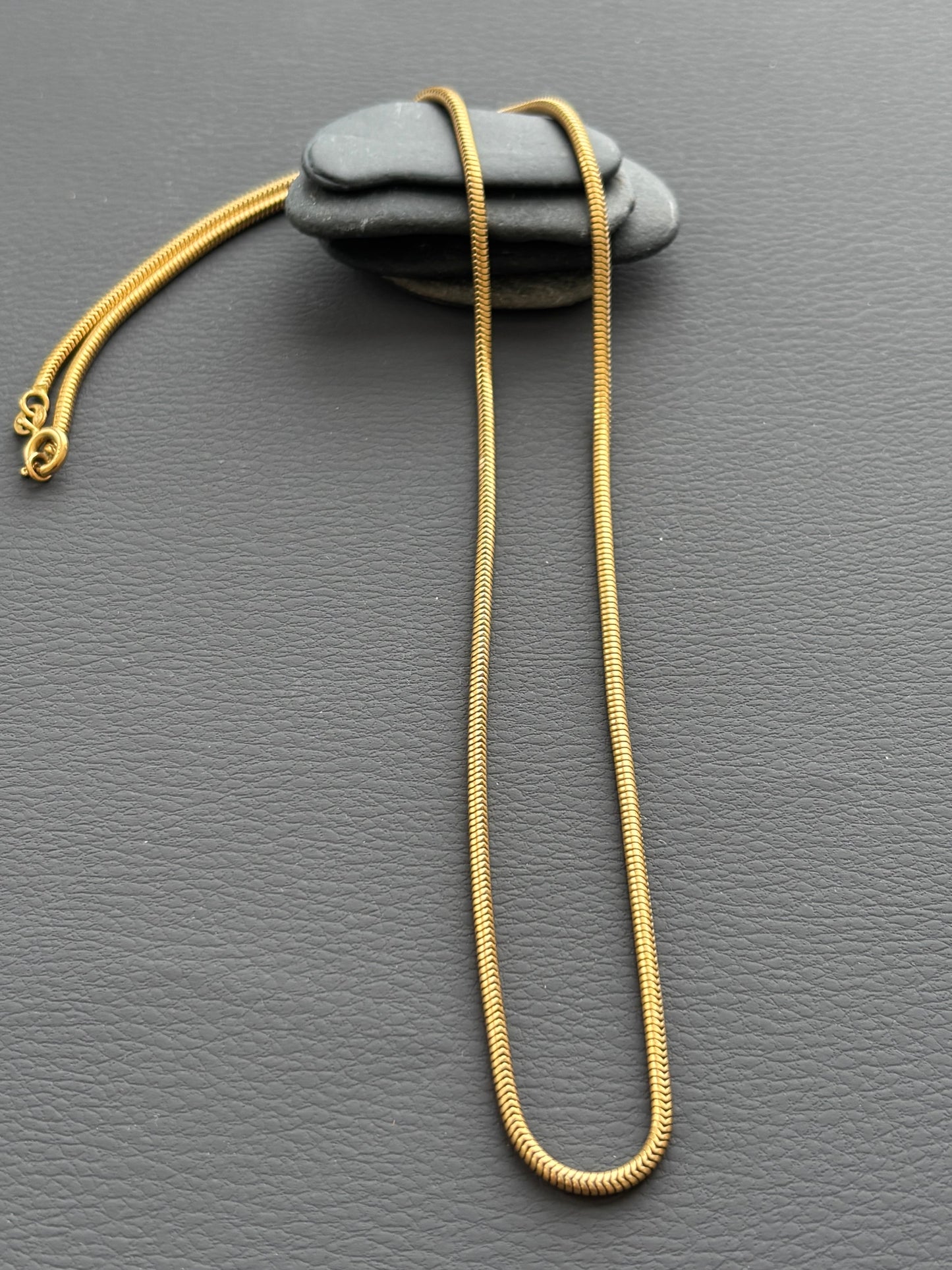 Vintage 18k Gold Snake Chain Necklace