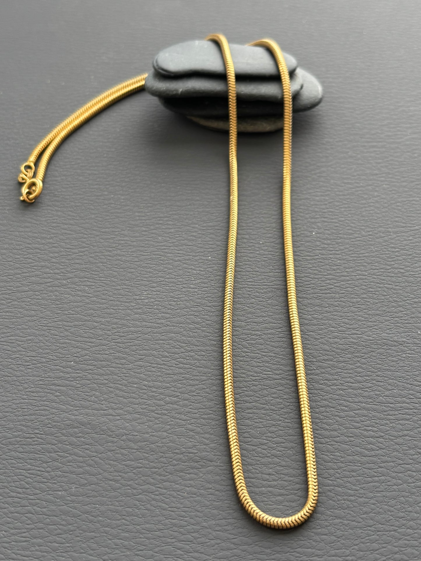 Vintage 18k Gold Snake Chain Necklace